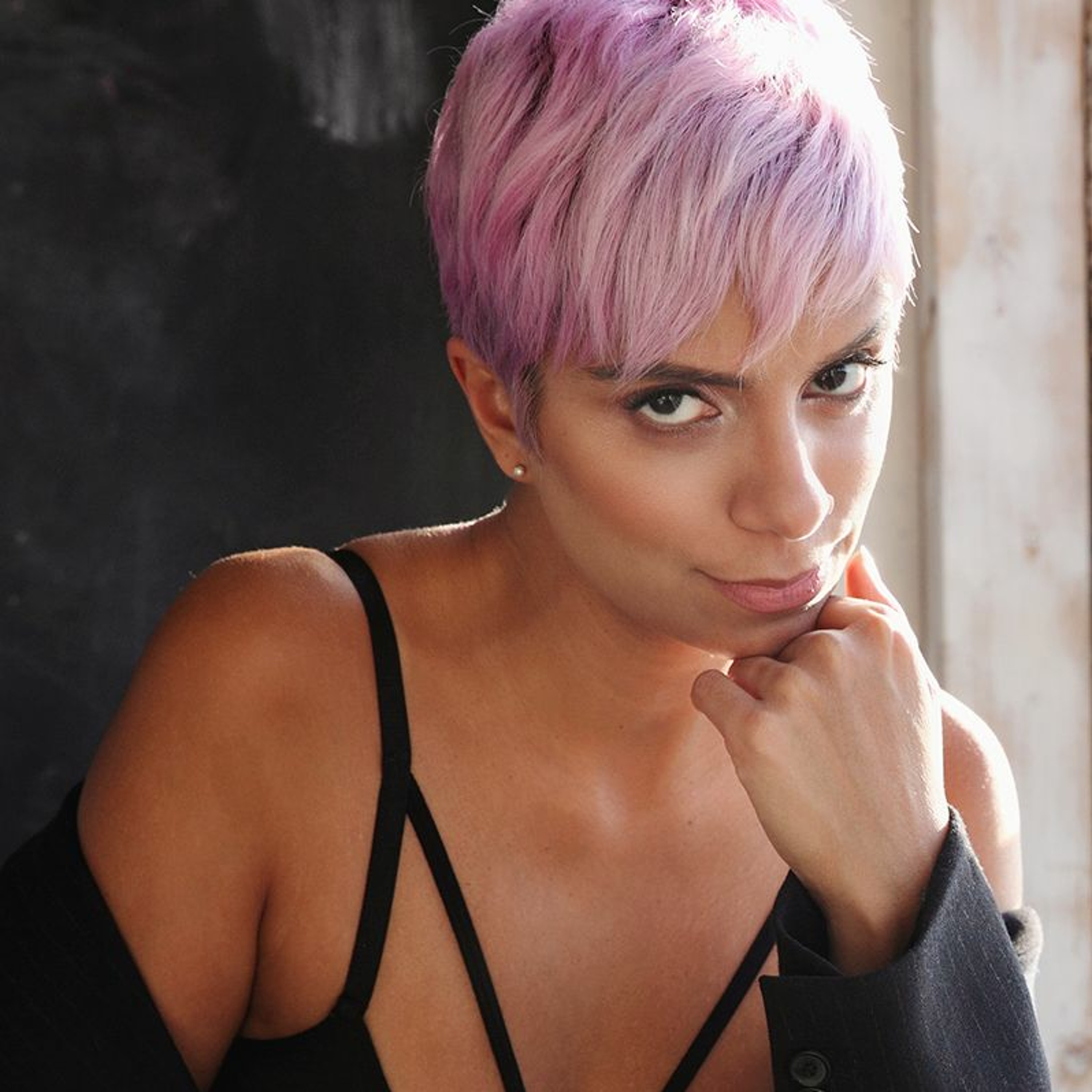 Romana | singer, artist