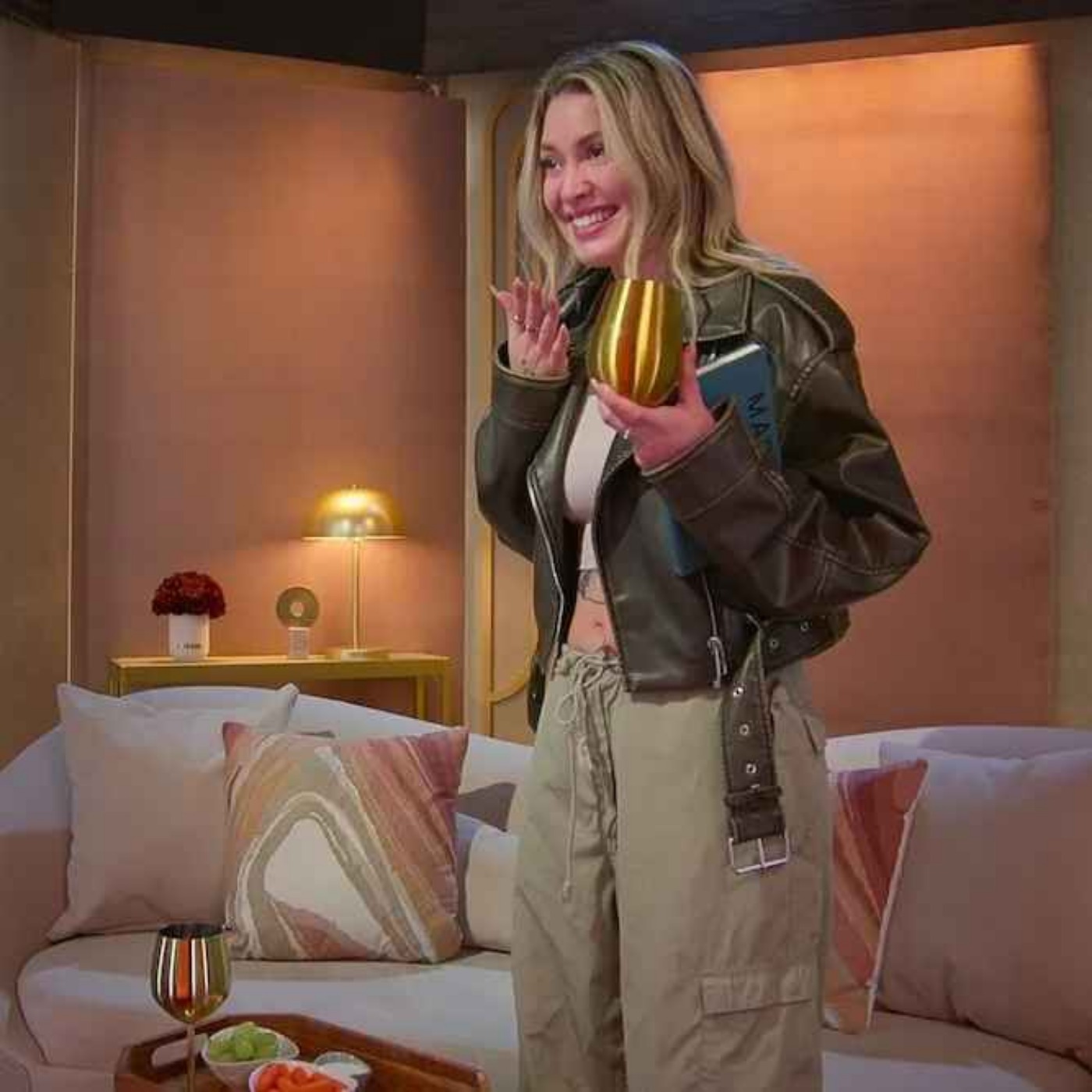 Love Is Blind S8 Eps 7-9 - Fam Jam Love Is Blind S8 Eps 7-9 - Fam Jam