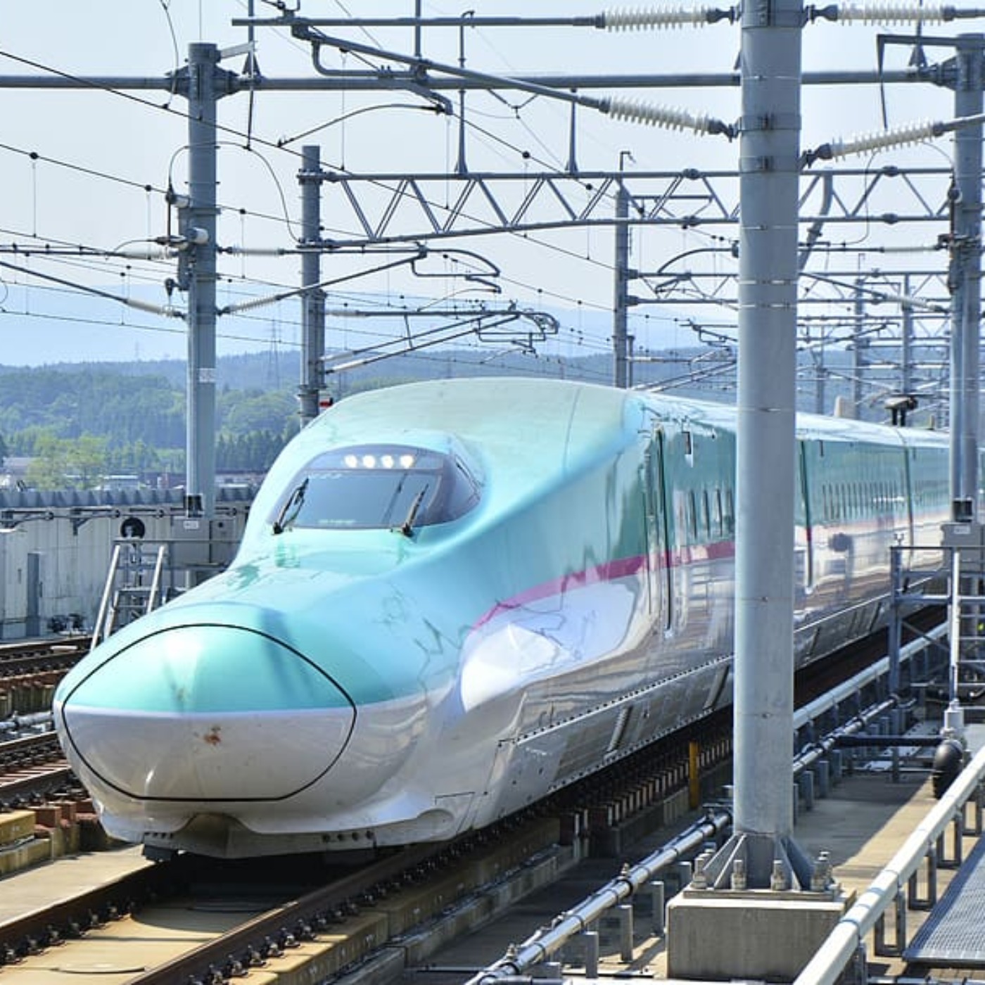 Le train vu du Japon et d'Allemagne