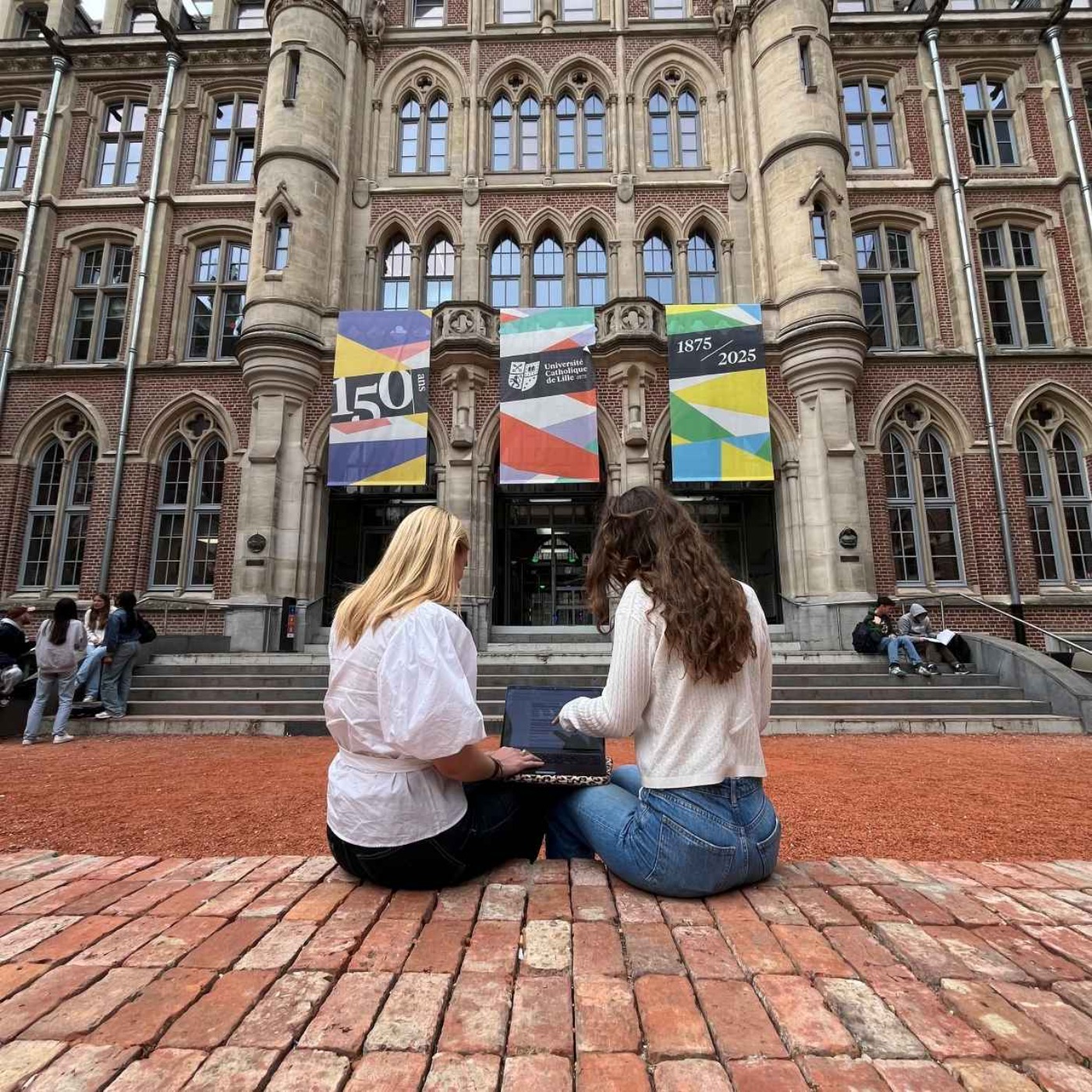 Le monde vu des étudiants en France