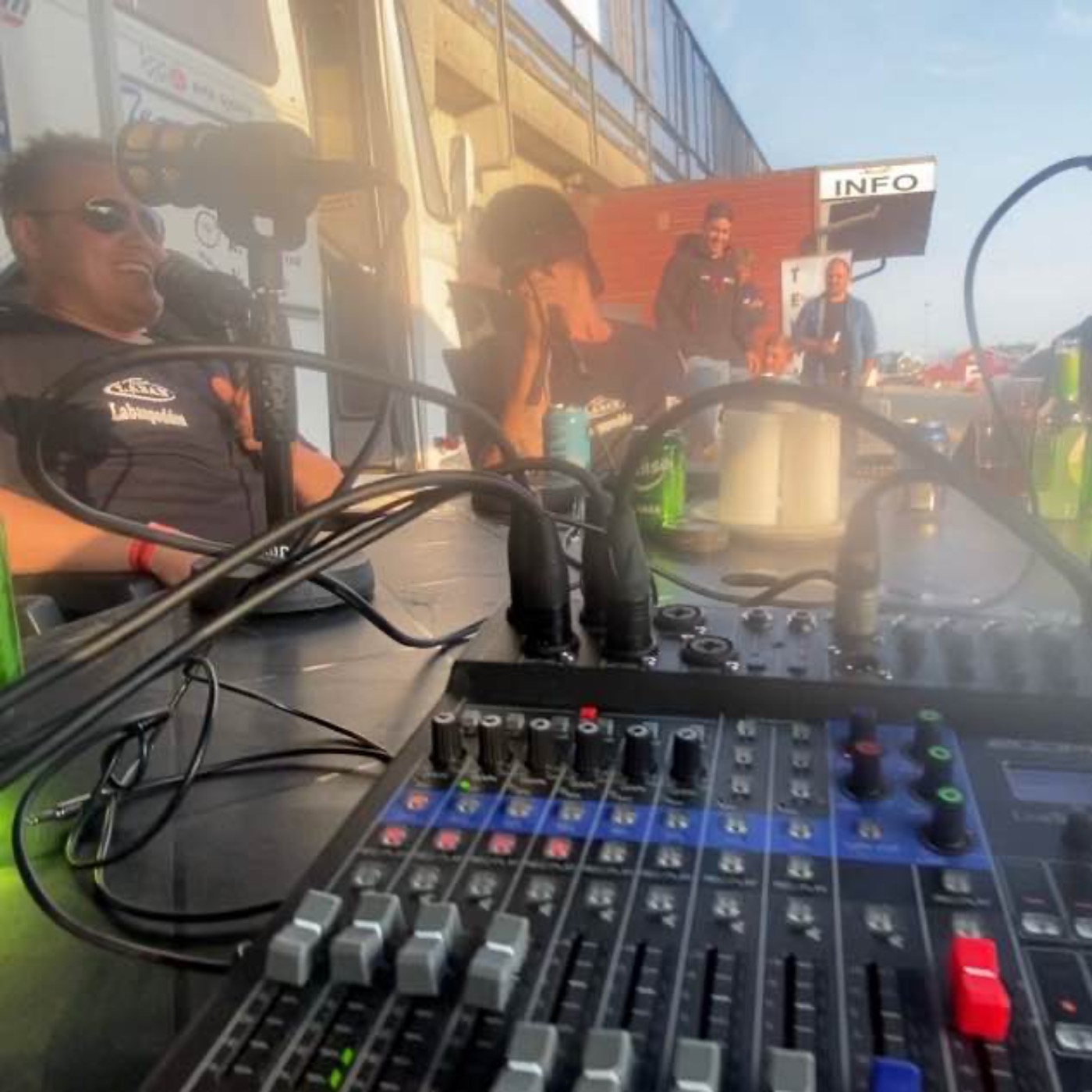 Labanpodden Episode 9 - LIVE fra Momarken