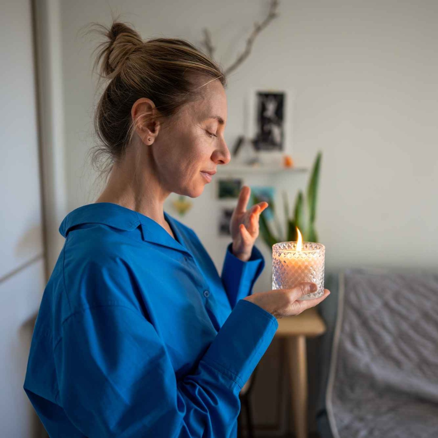 Forskningspodden #64: Forurensning fra stearin­lys gjorde folk sløve