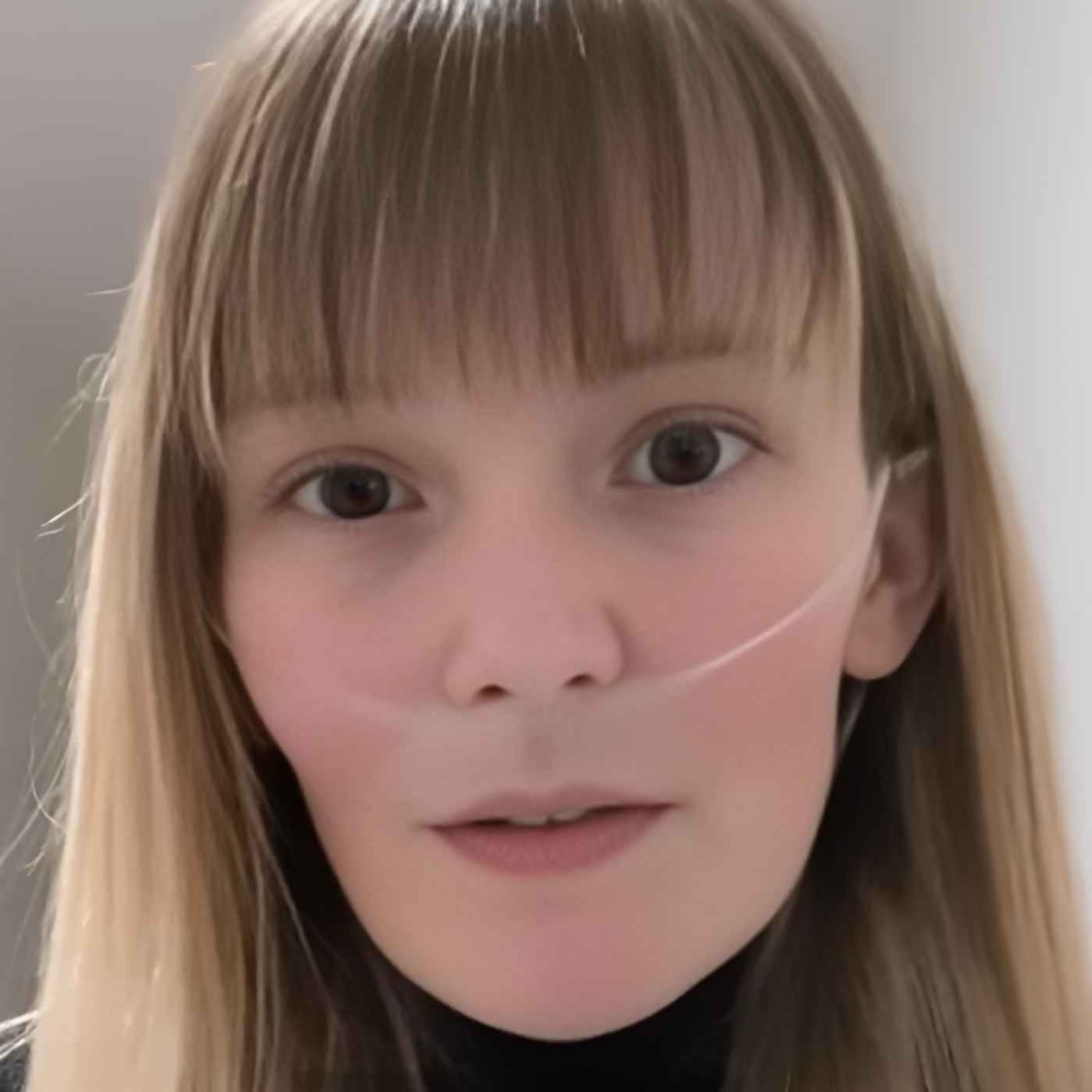 ELLE EST ATTEINTE DE LA MUCOVISCIDOSE DEPUIS L'ÂGE DE 1 AN.