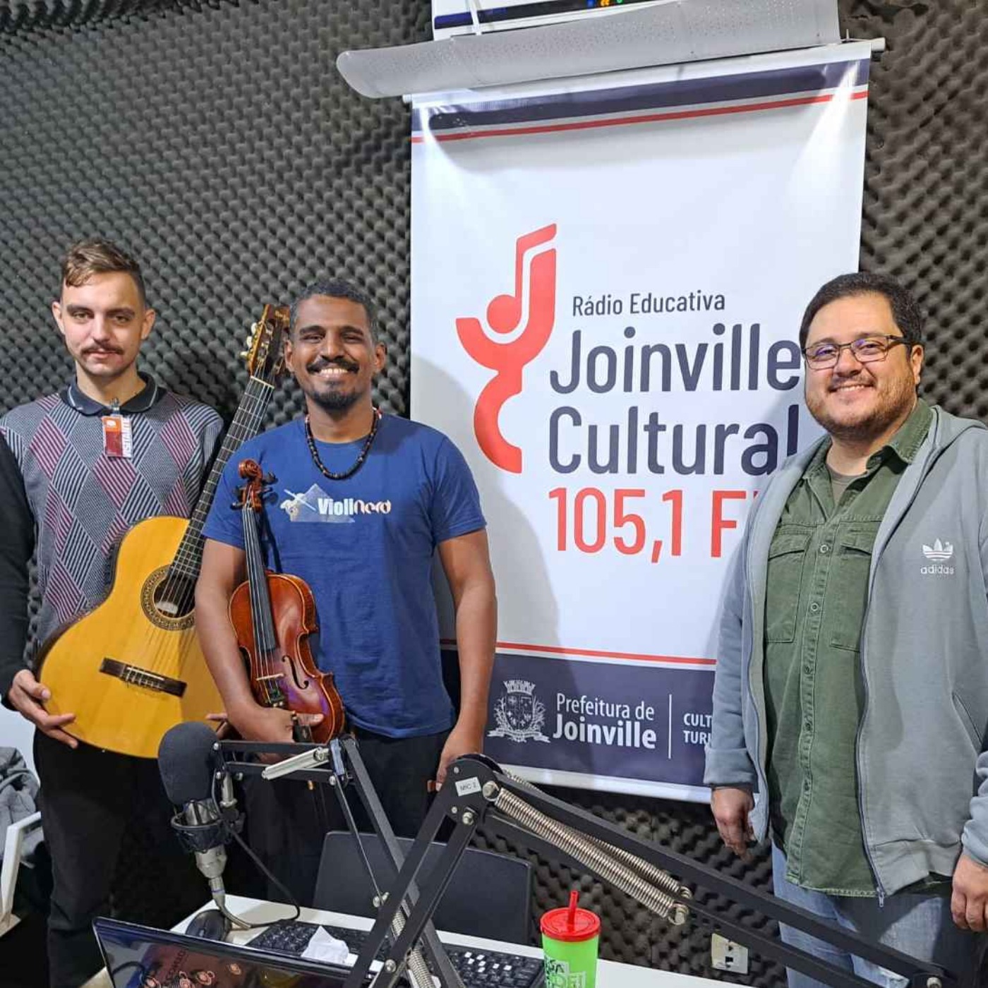 PAPO EM DIA - Joan de Castro Nascimento e Mateus Pasinato apresentam o projeto VioliNerd episode artwork