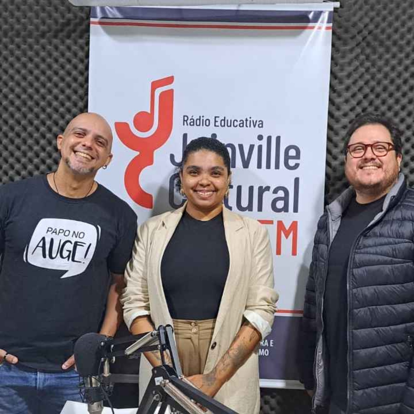 PAPO EM DIA - Saulo Novaes e Sara Lopes apresentam o podcast No Auge das Letras episode artwork
