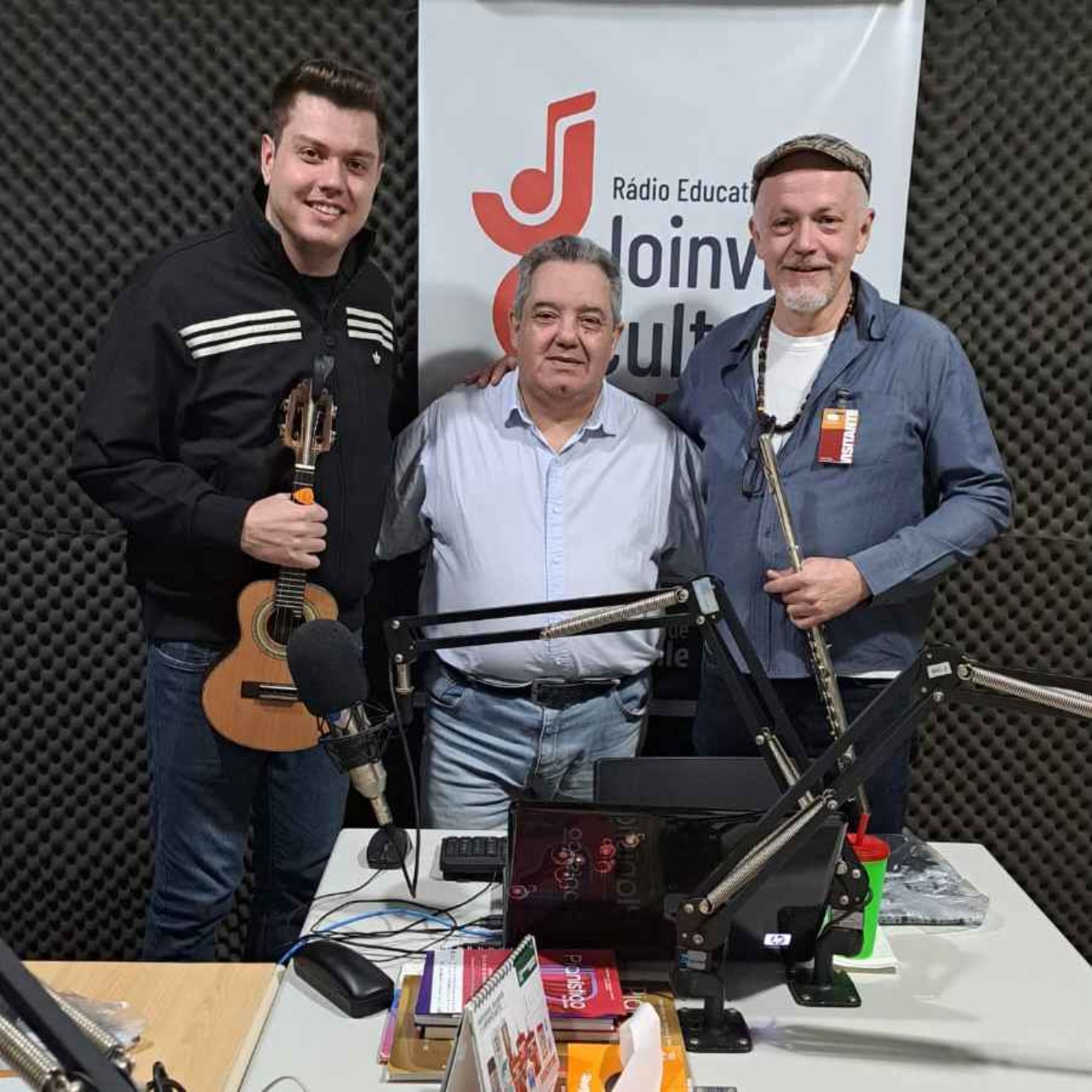 PAPO EM DIA - Cláudio Moraes e Fernando Galetto falam sobre o show do Quarteto de Choro Chá de Cevada episode artwork