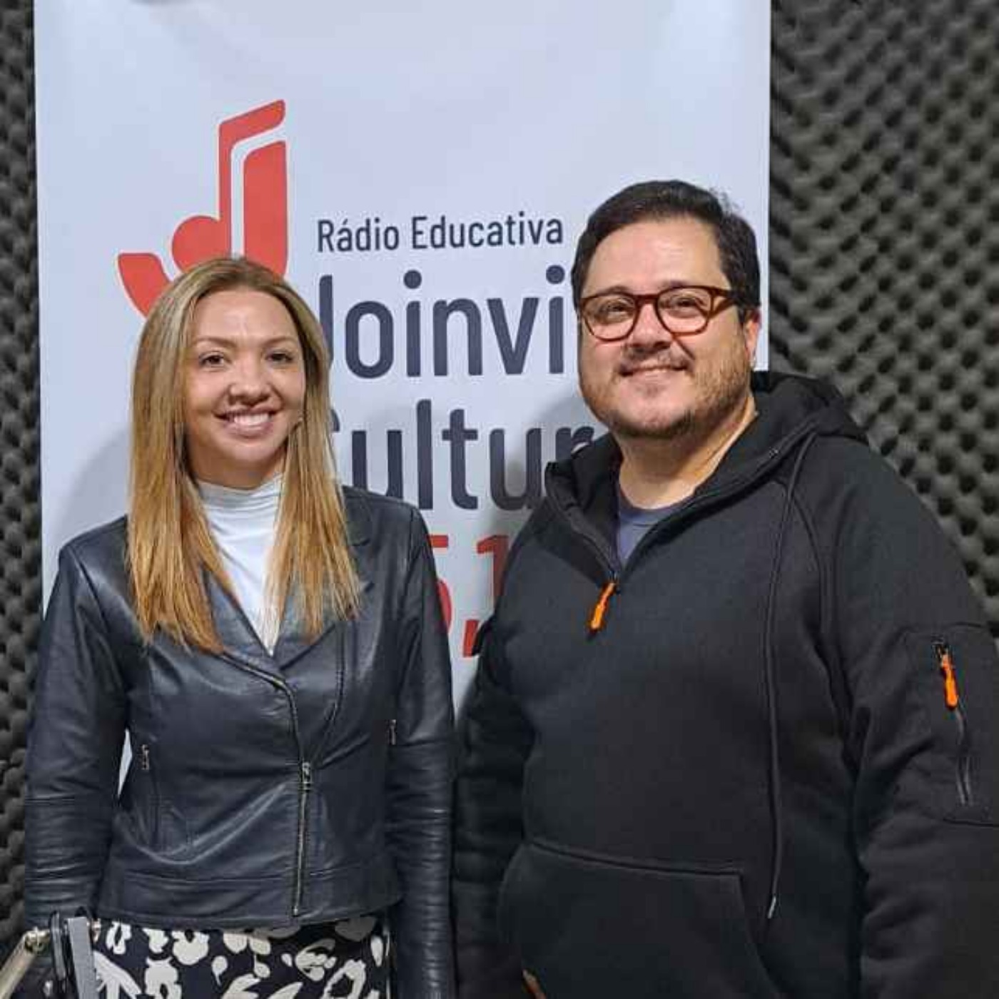 PAPO EM DIA - Gizela Michalichen contou sobre o evento Nas sombras da memória tour e cinema no Cemitério do Imigrante episode artwork