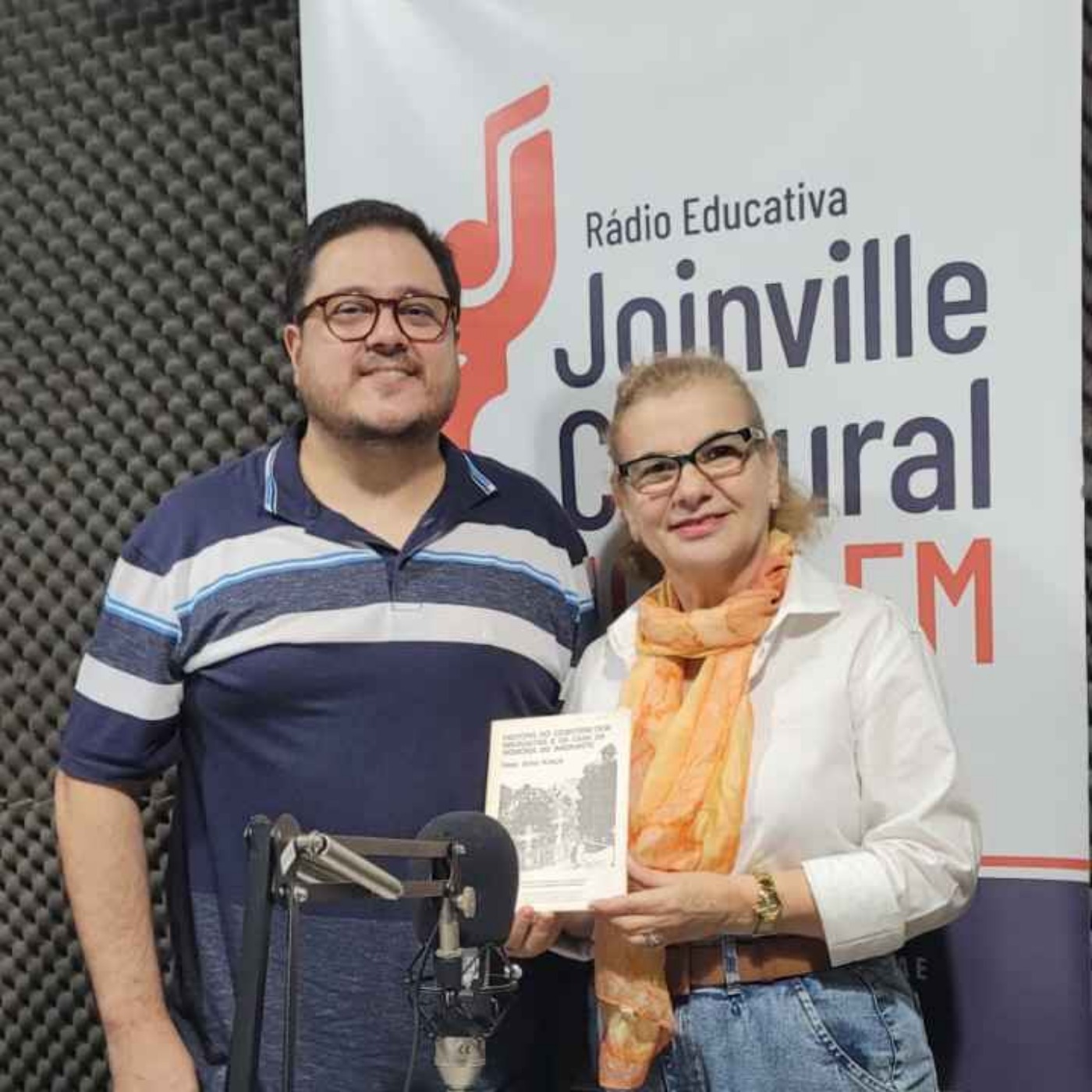PAPO EM DIA - Dolores Tomaselli apresentam o projeto de instalação de reserva técnica para o acervo do Cemitério do Imigrante junto à Casa da Memória episode artwork