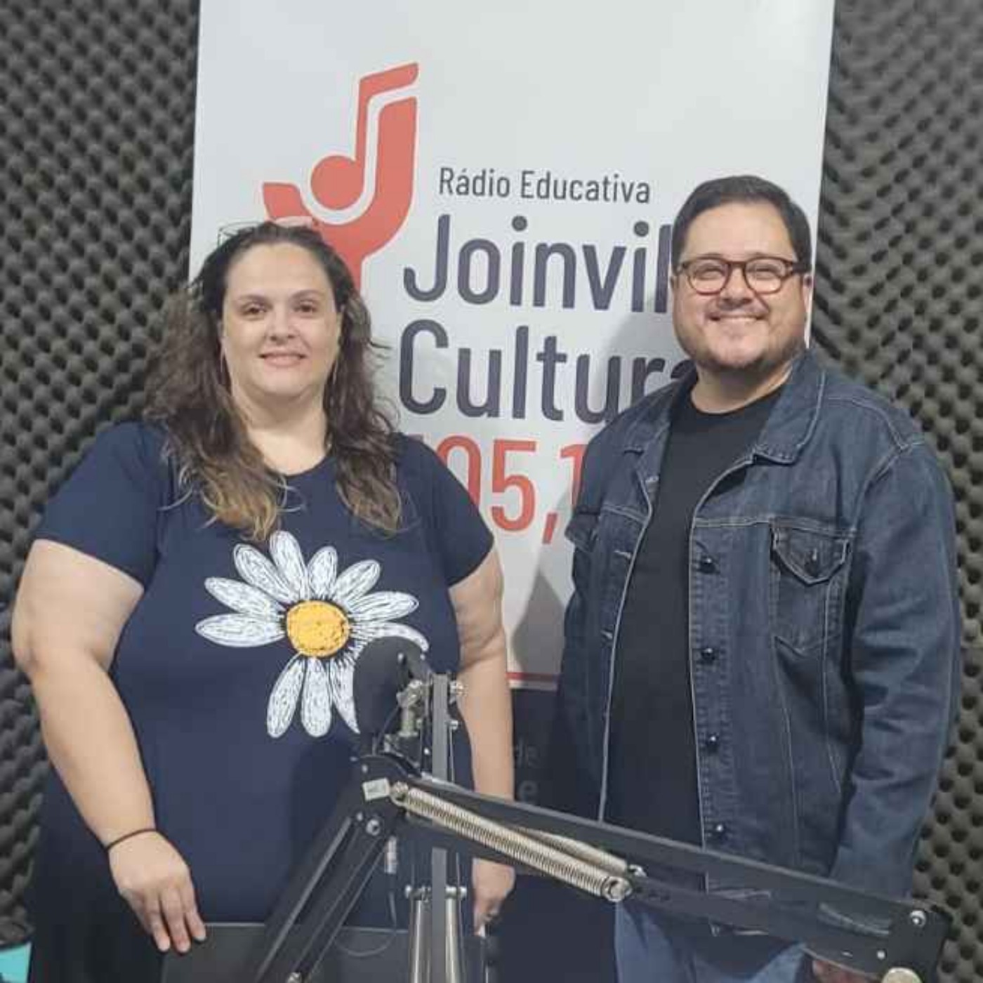 PAPO EM DIA - Hoslann Valim fala sobre o lançamento do livro Amanhãs episode artwork
