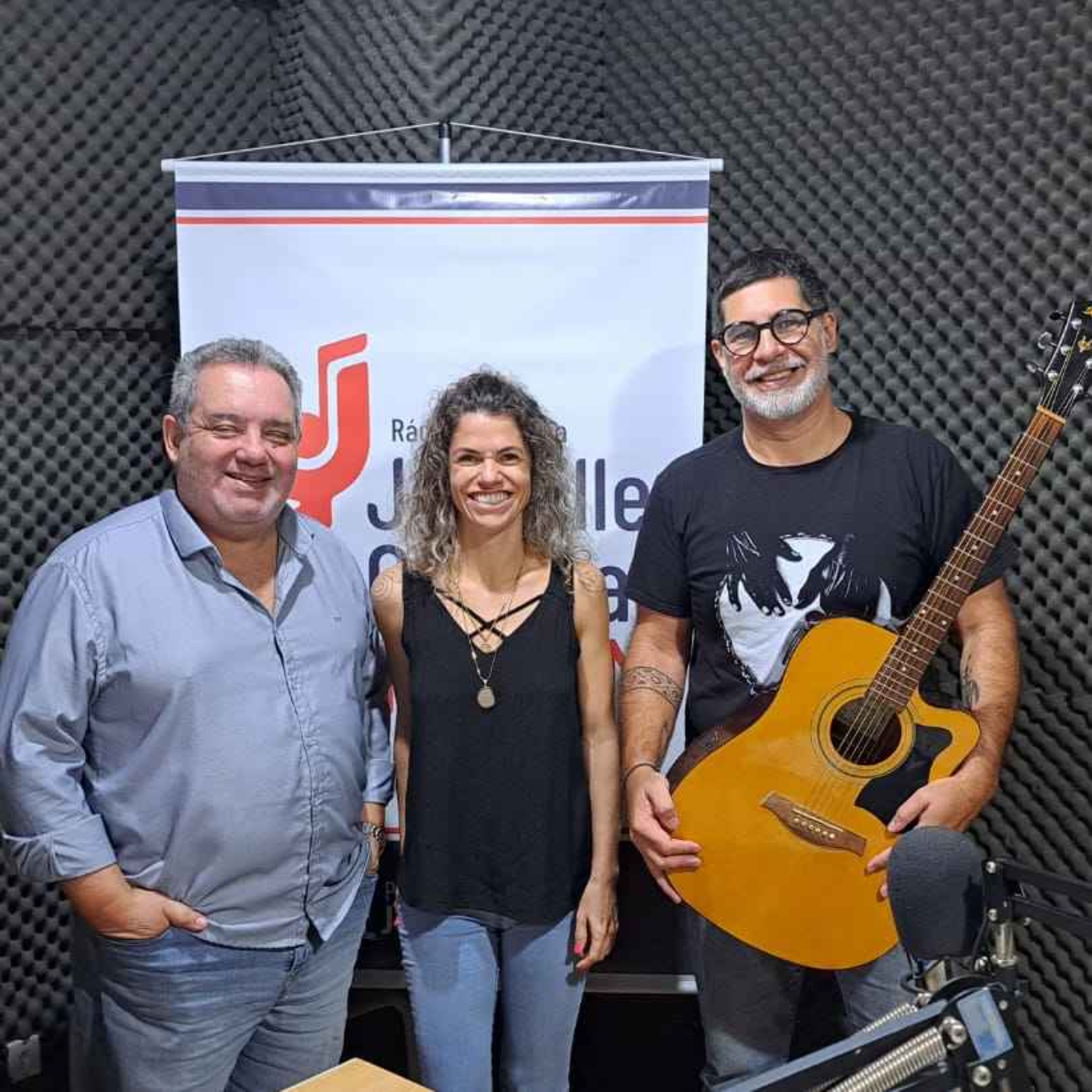 PAPO EM DIA - 15 de Janeiro, Dia Mundial do Compositor - Cantora Rafaela Ventz acompanhada do Compositor Fábio Rivero episode artwork