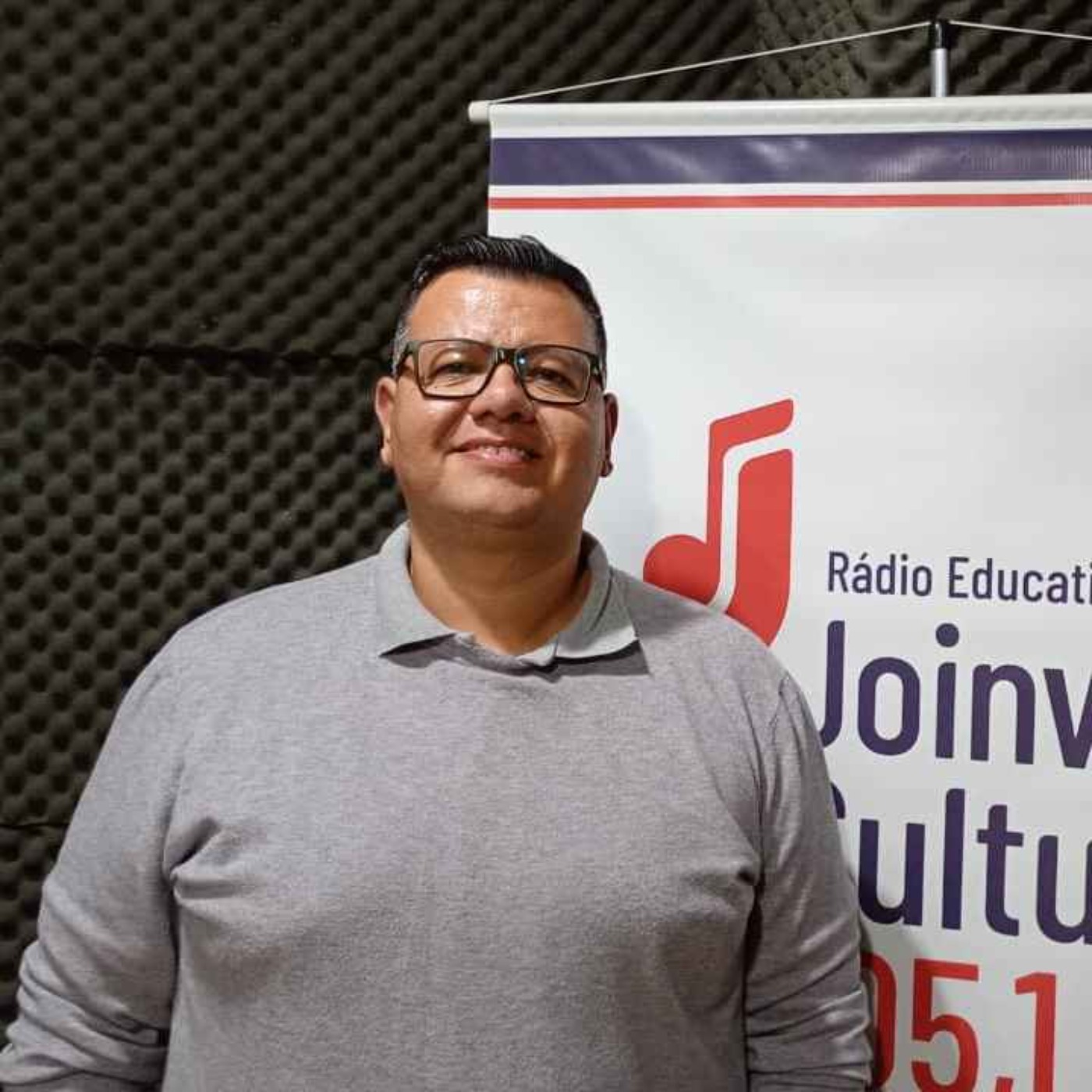 PAPO EM DIA - Programação do Maio Amarelo, campanha voltada à conscientização de segurança no trânsito - Douglas Macali Souza, Gerente da Escola Pública de Trânsito episode artwork