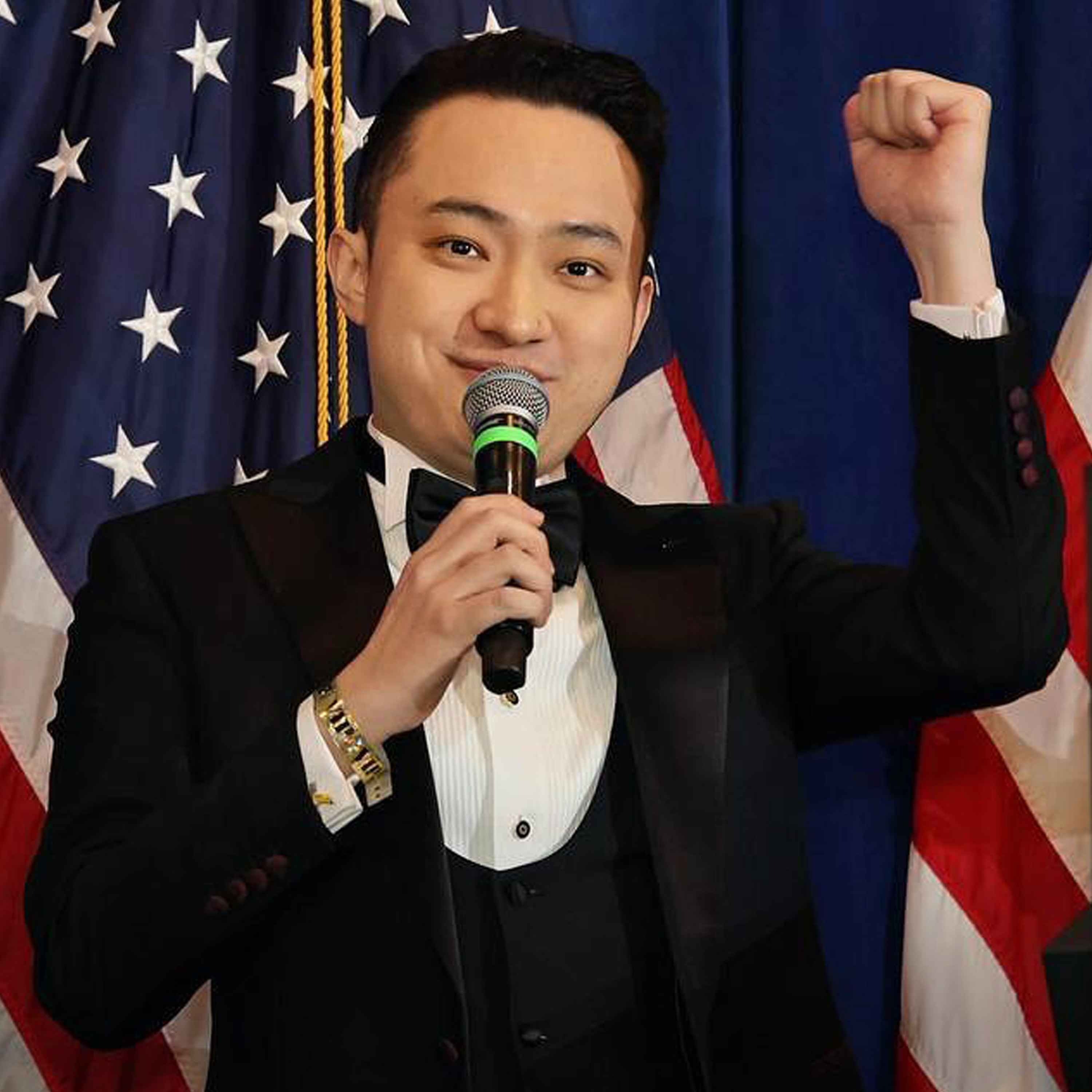 Who is the tech billionaire cosying up to Donald Trump?