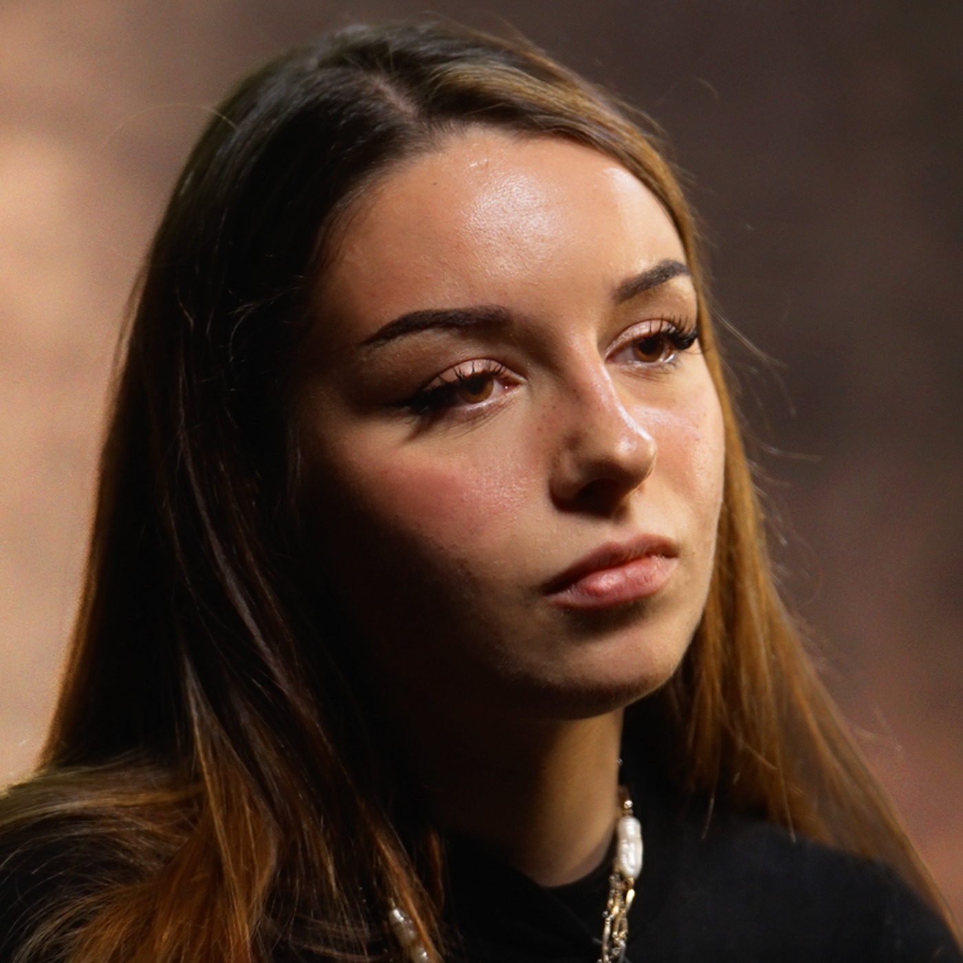 À 13 ANS, ELLE SOMBRE DANS LA DR0GUE ET SE PROSTITUE À CAUSE DU HARCÈLEMENT SCOLAIRE