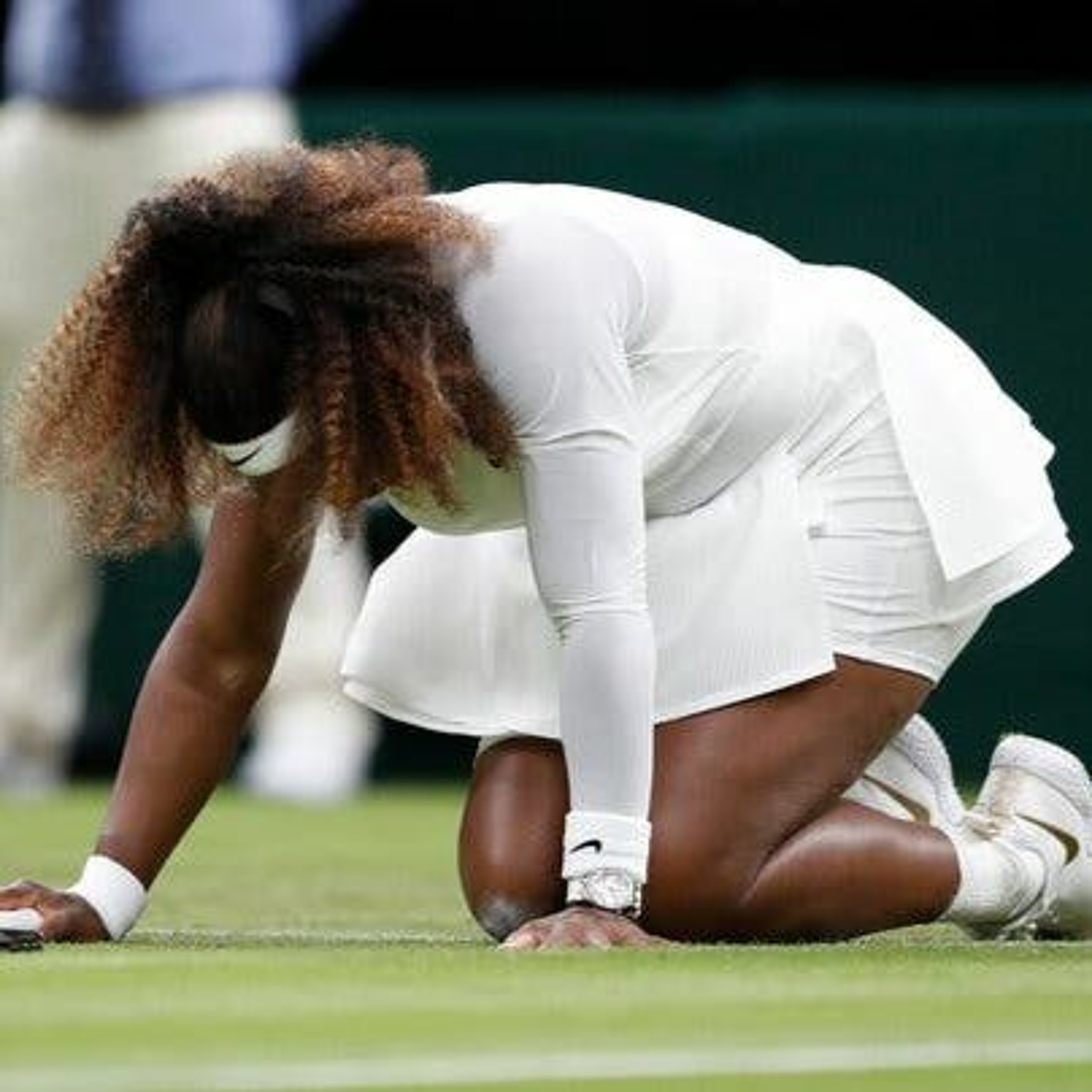 #110 | Wimbledon 1. Turu - Yerler Kayıyor! (Serena out, Federer anca, Djokovic tam gaz)