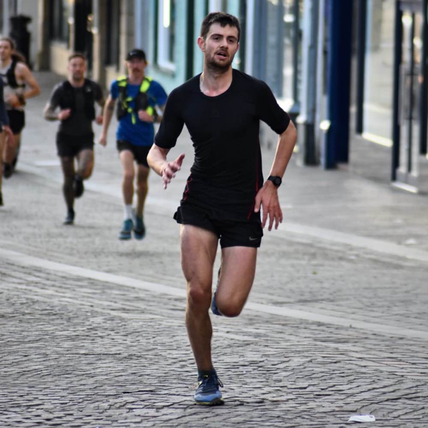 THE RUNNERS | Arthur Hill