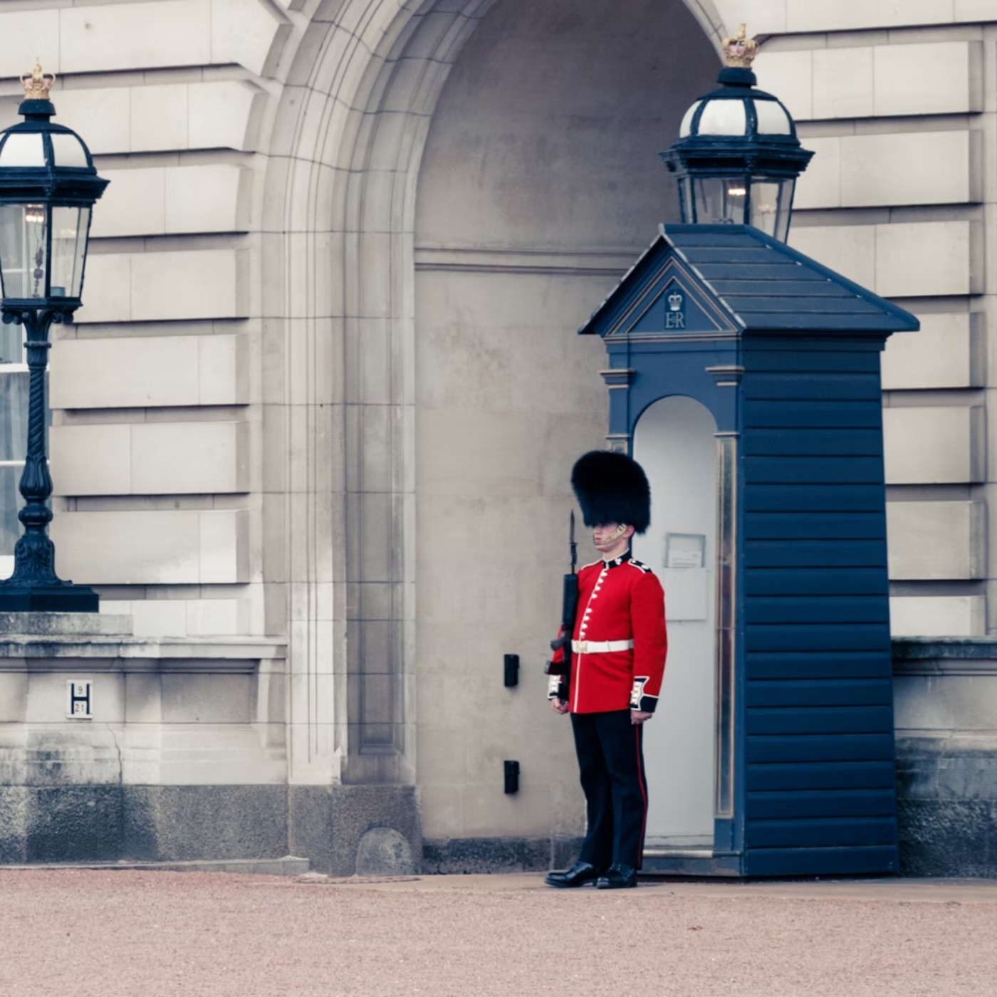 Challenging the monarchy: Britain after Elizabeth II