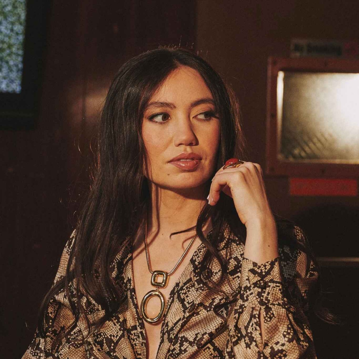 Jade Hilton on “I Want a Cowboy,” Country Music Breakthrough & What’s Next