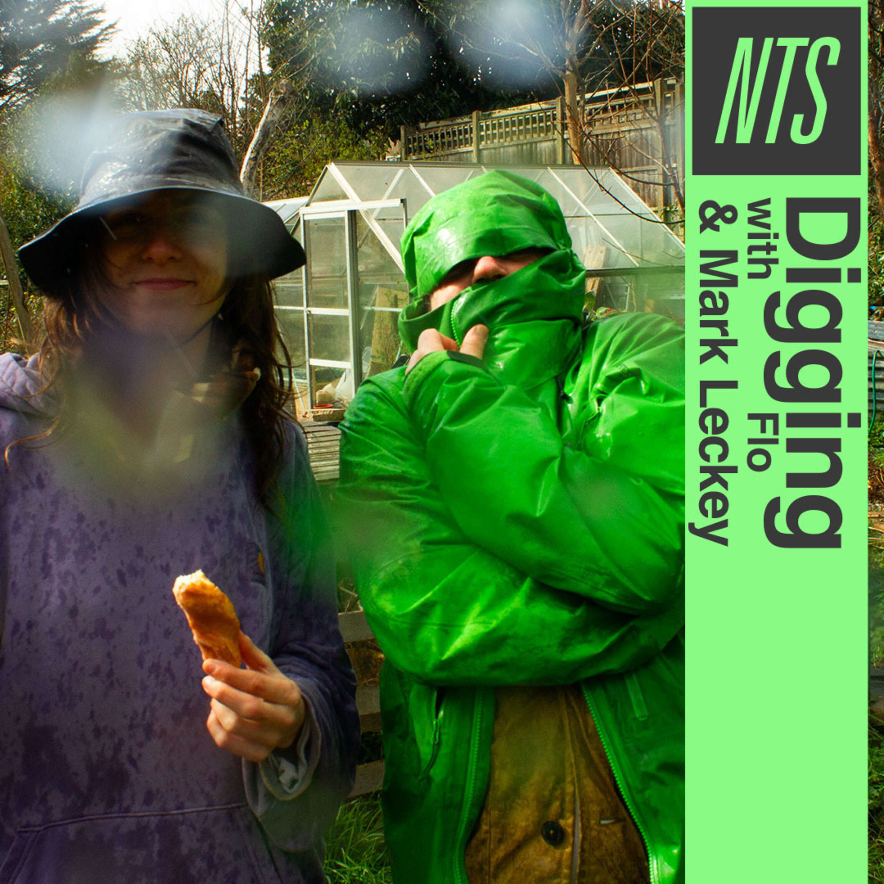 Digging with Flo