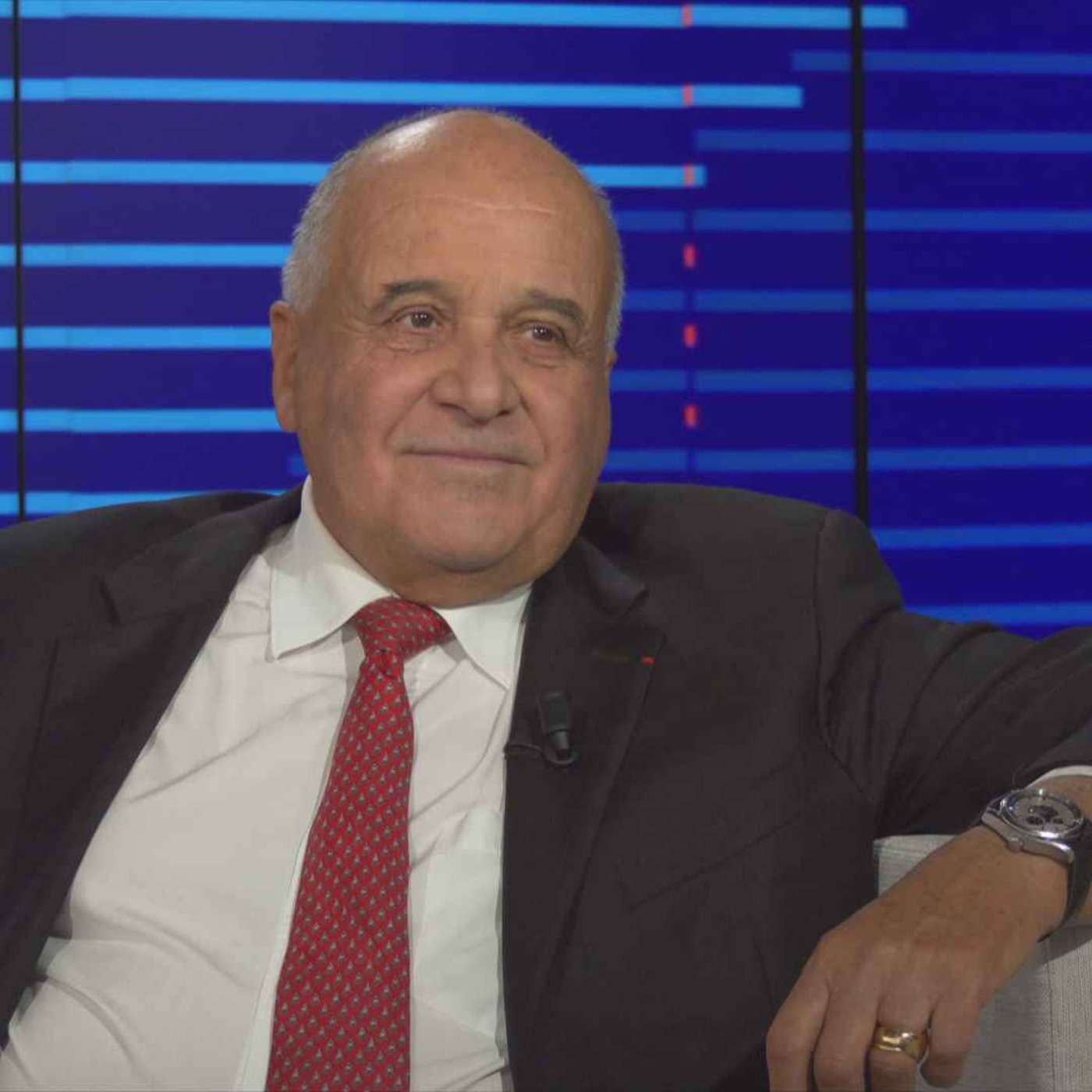 Jean-Paul Mattei, le Modem qui tend la main à la gauche episode artwork