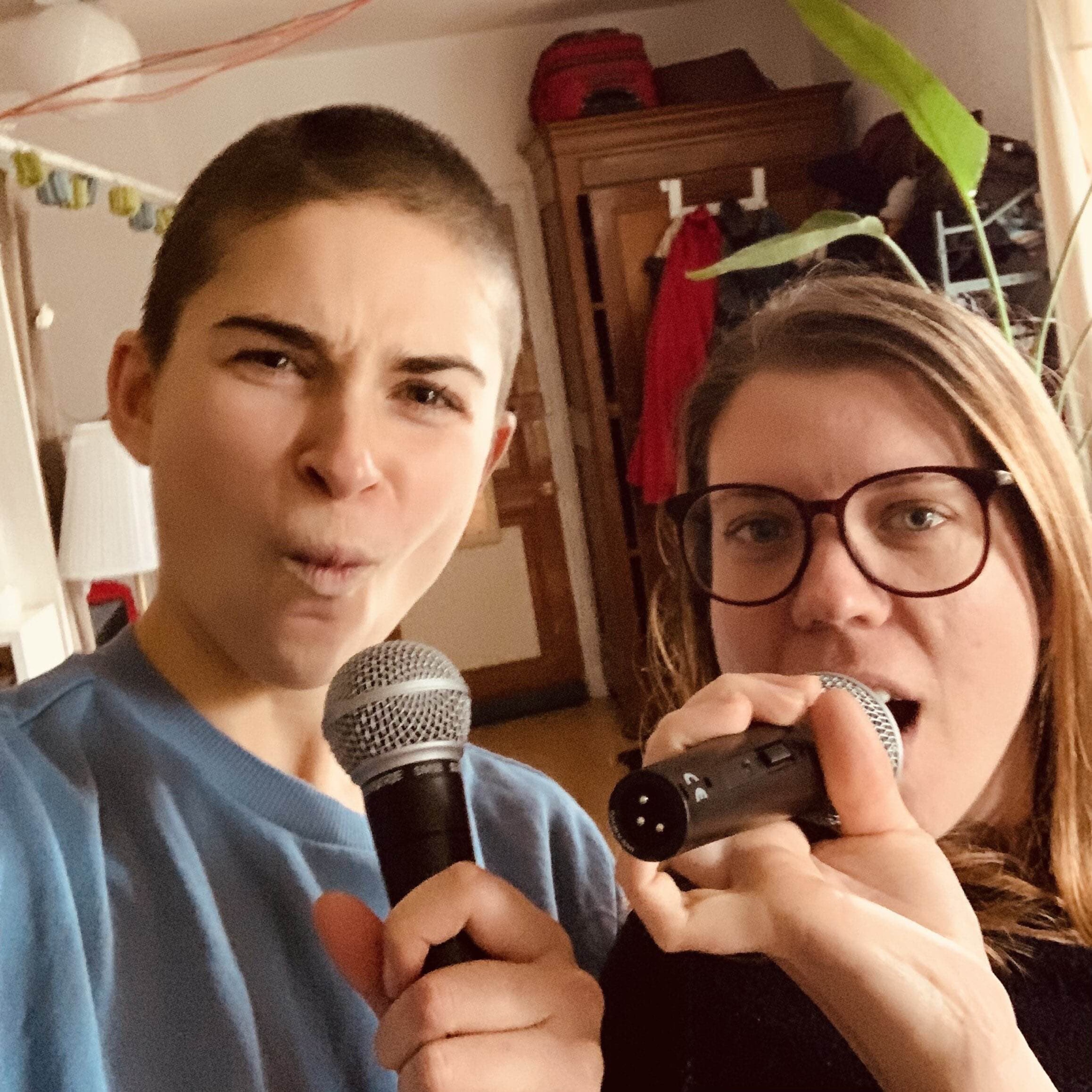 Gaelle Berton : writing songs as a kid, solving people's problems and the power of love