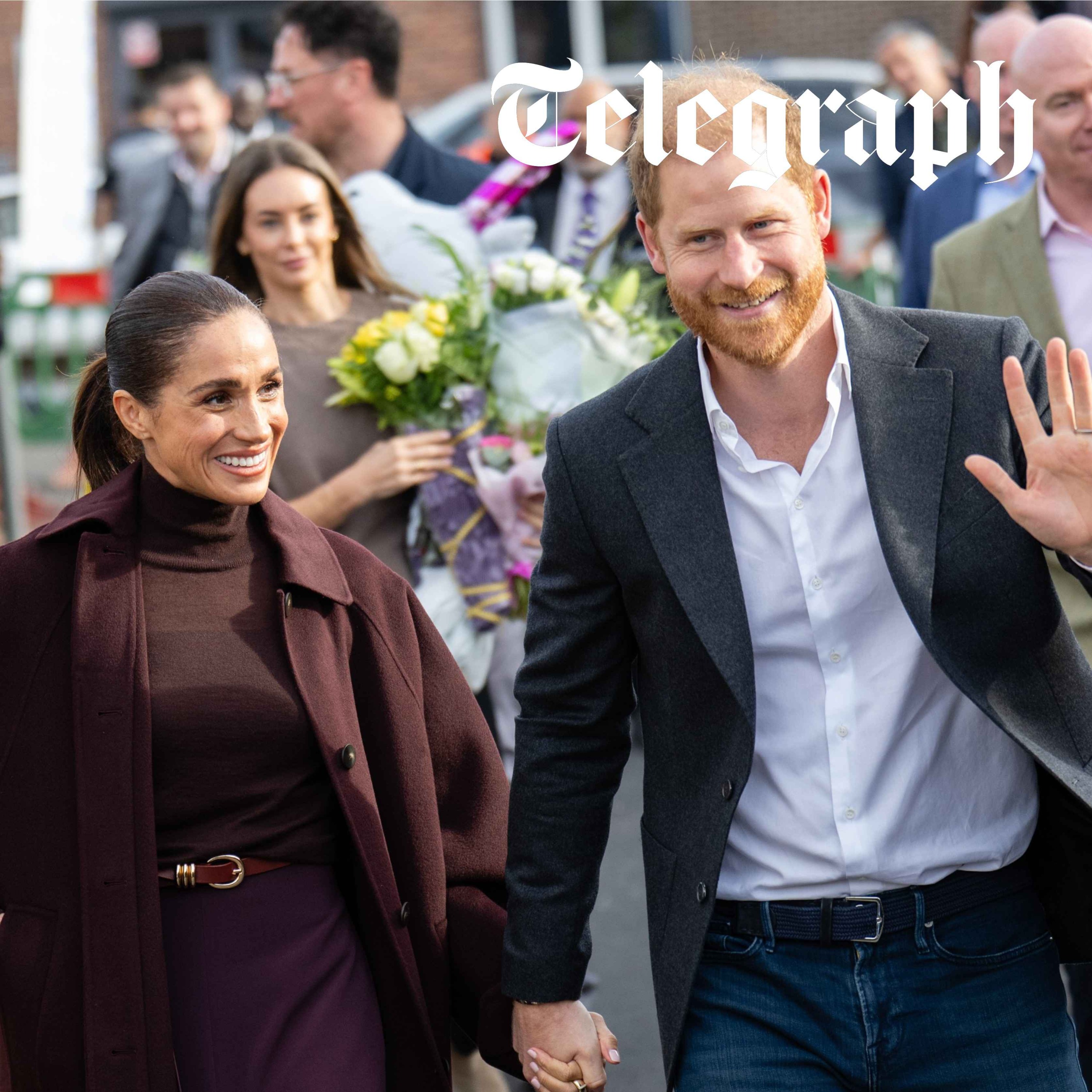 Wannabe working royals: Harry and Meghan cosplay in Nottingham