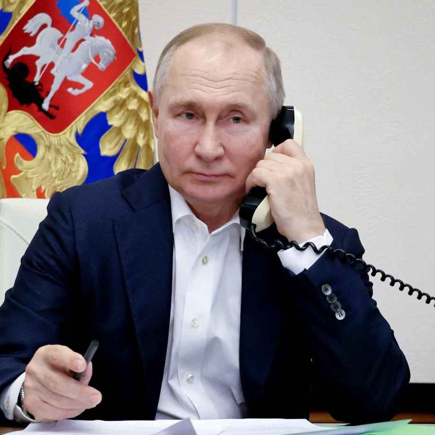 Putin rejects ceasefire in 'no breakthrough' phone call with Trump - podcast episode cover