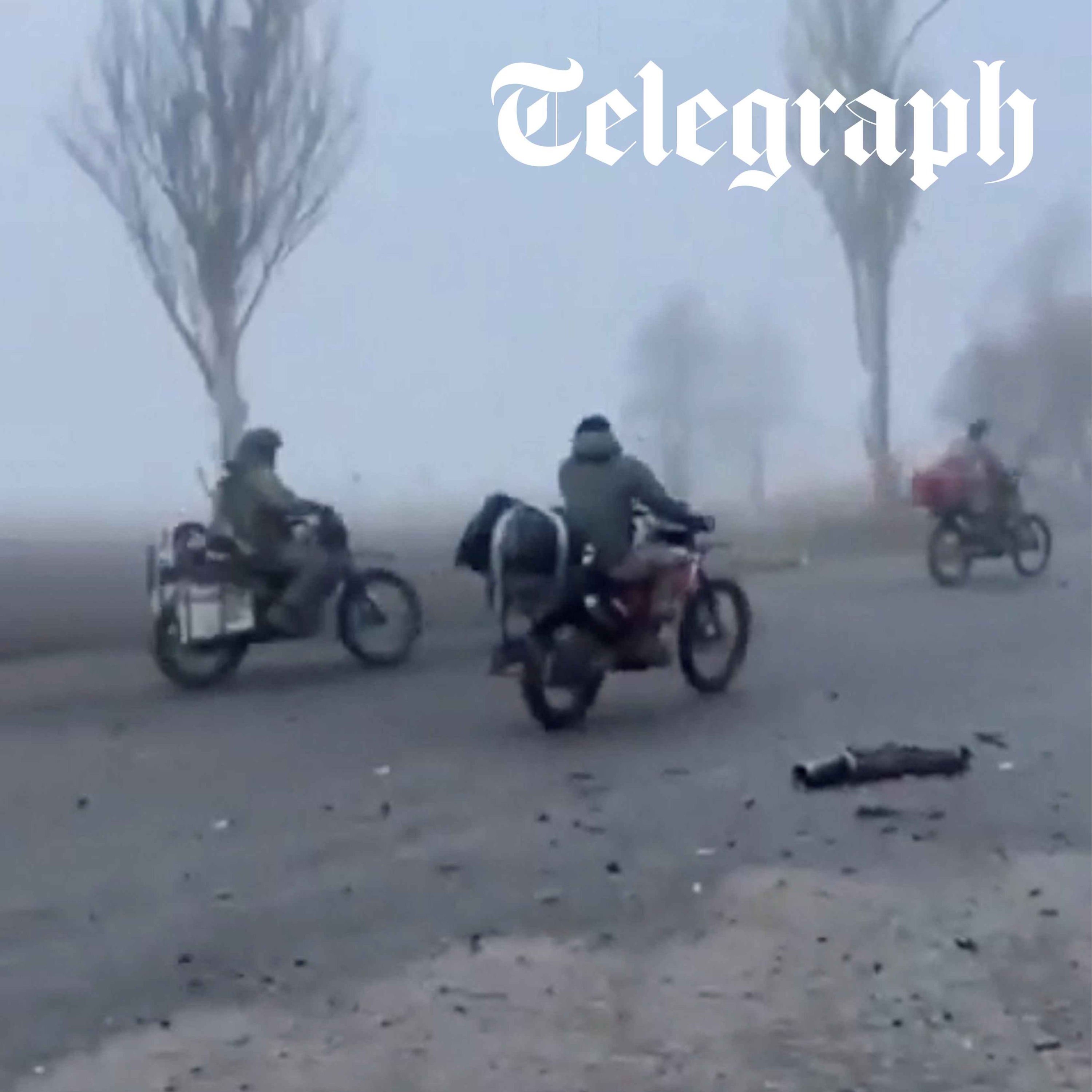 Motorcyclists slip into frontline Pokrovsk under cover of fog Motorcyclists slip into frontline Pokrovsk under cover of fog
