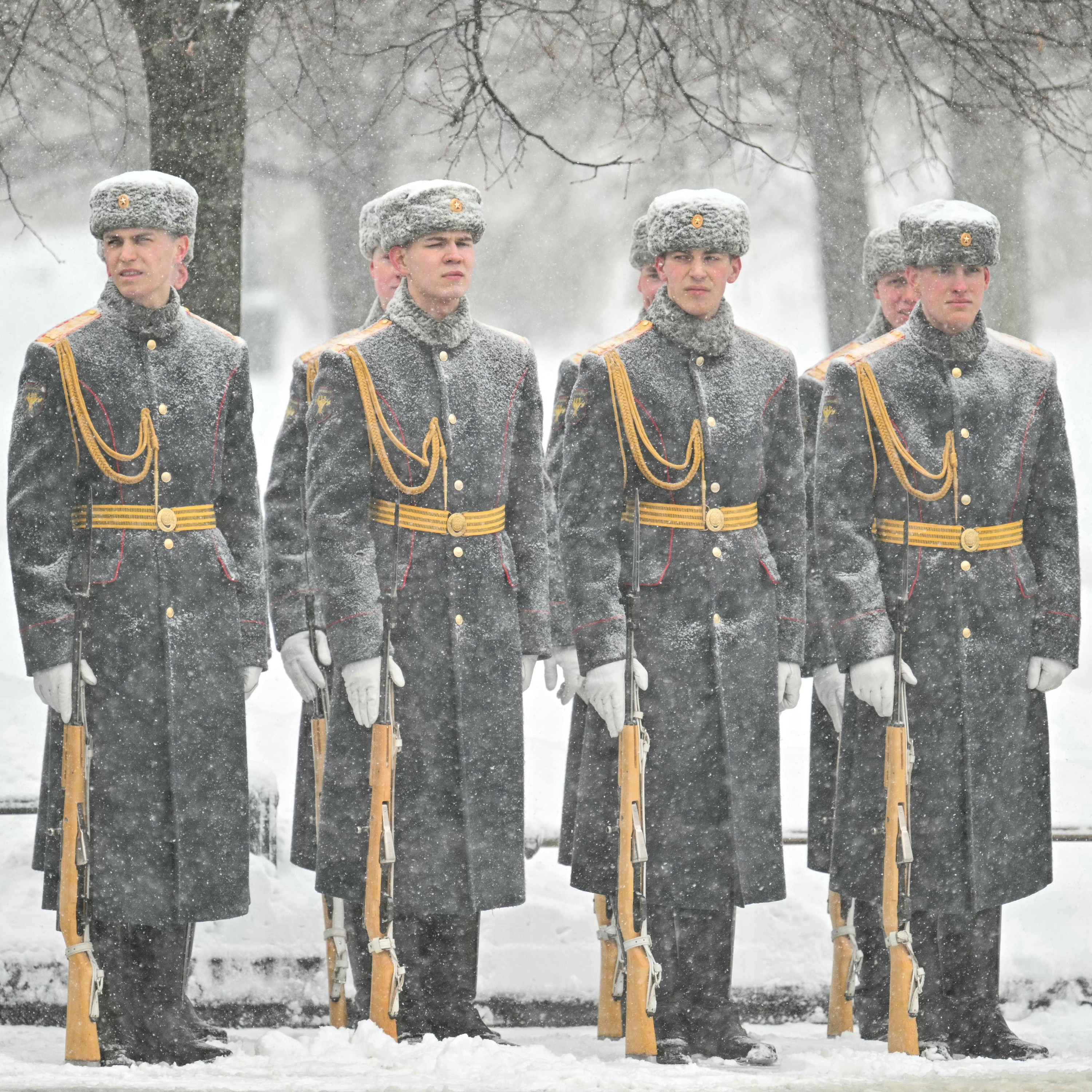 Putin prepares secret rolling conscription & exclusive: the British microchip powering Russia’s missiles