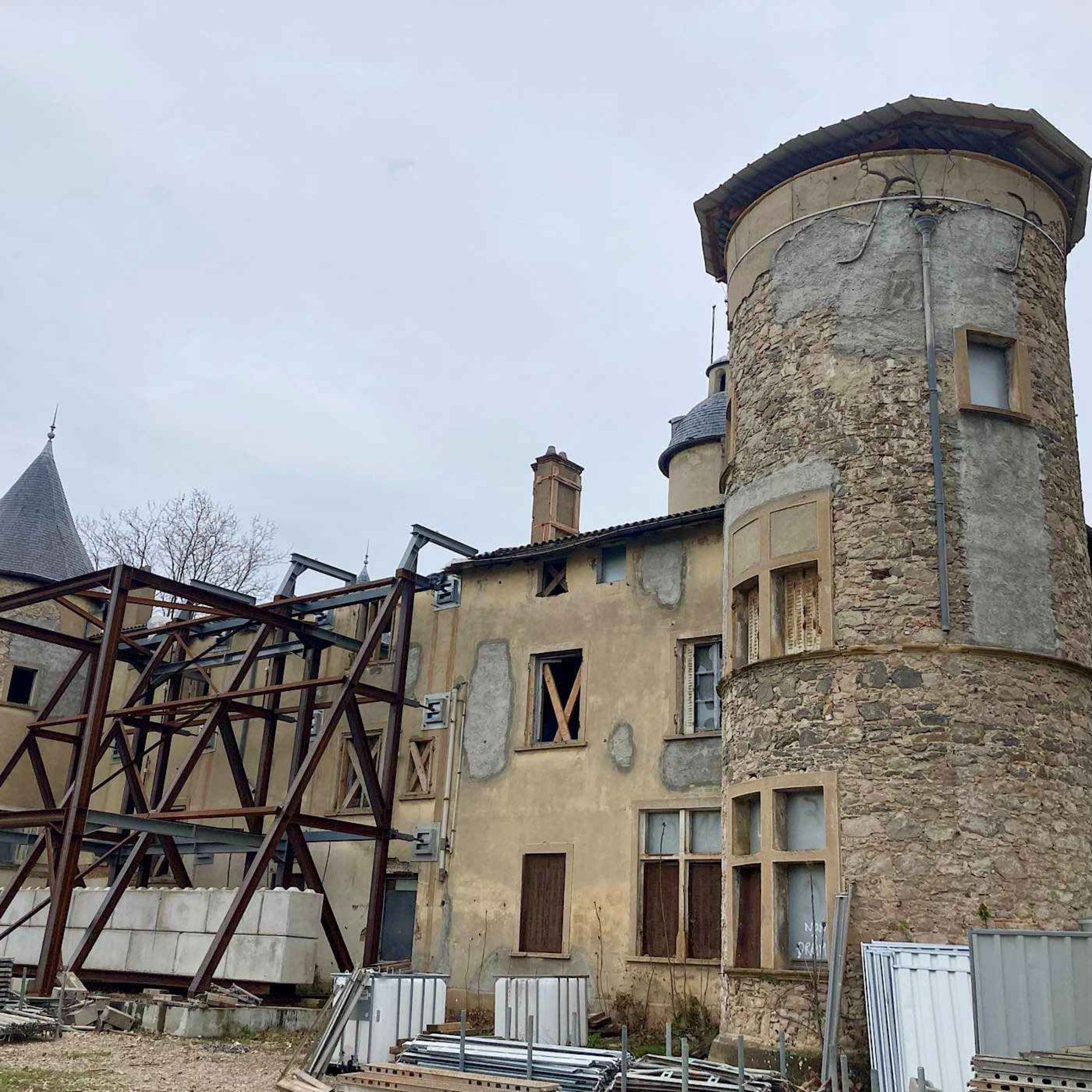 Le Château de la Motte sur la voie de la renaissance