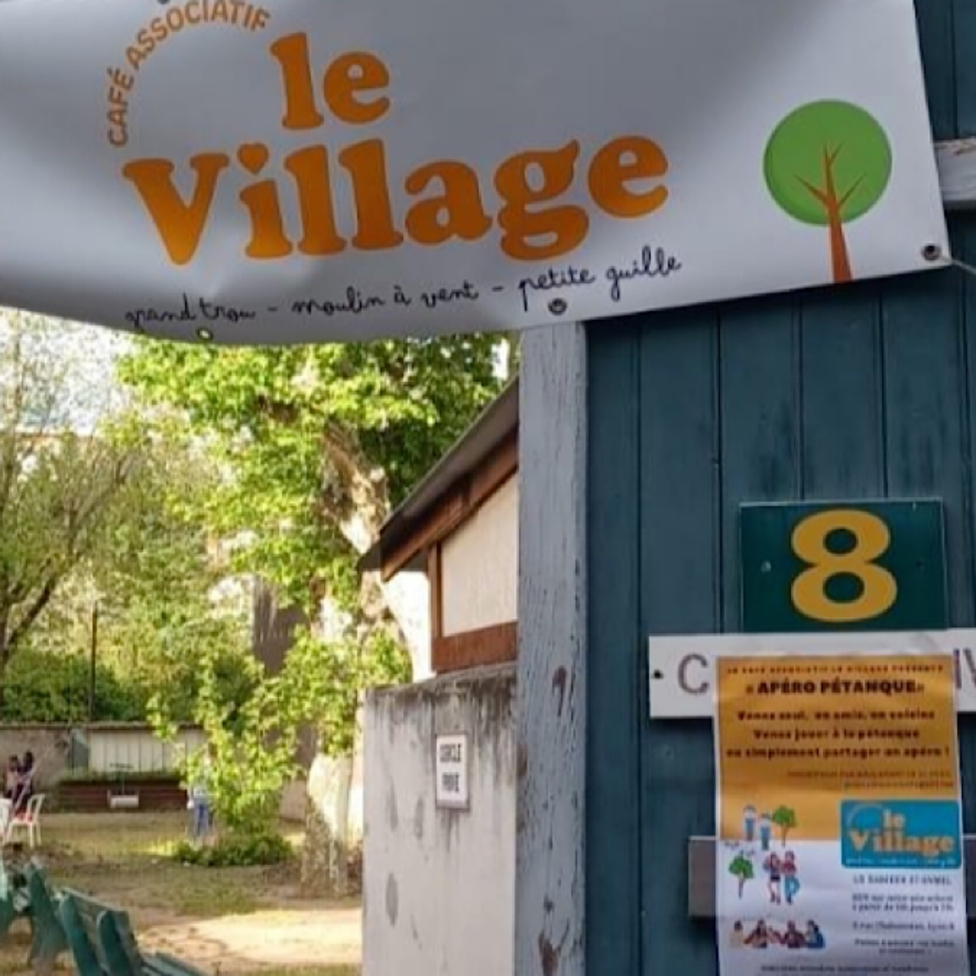Le Village : un café associatif pour animer le quartier Grand Trou