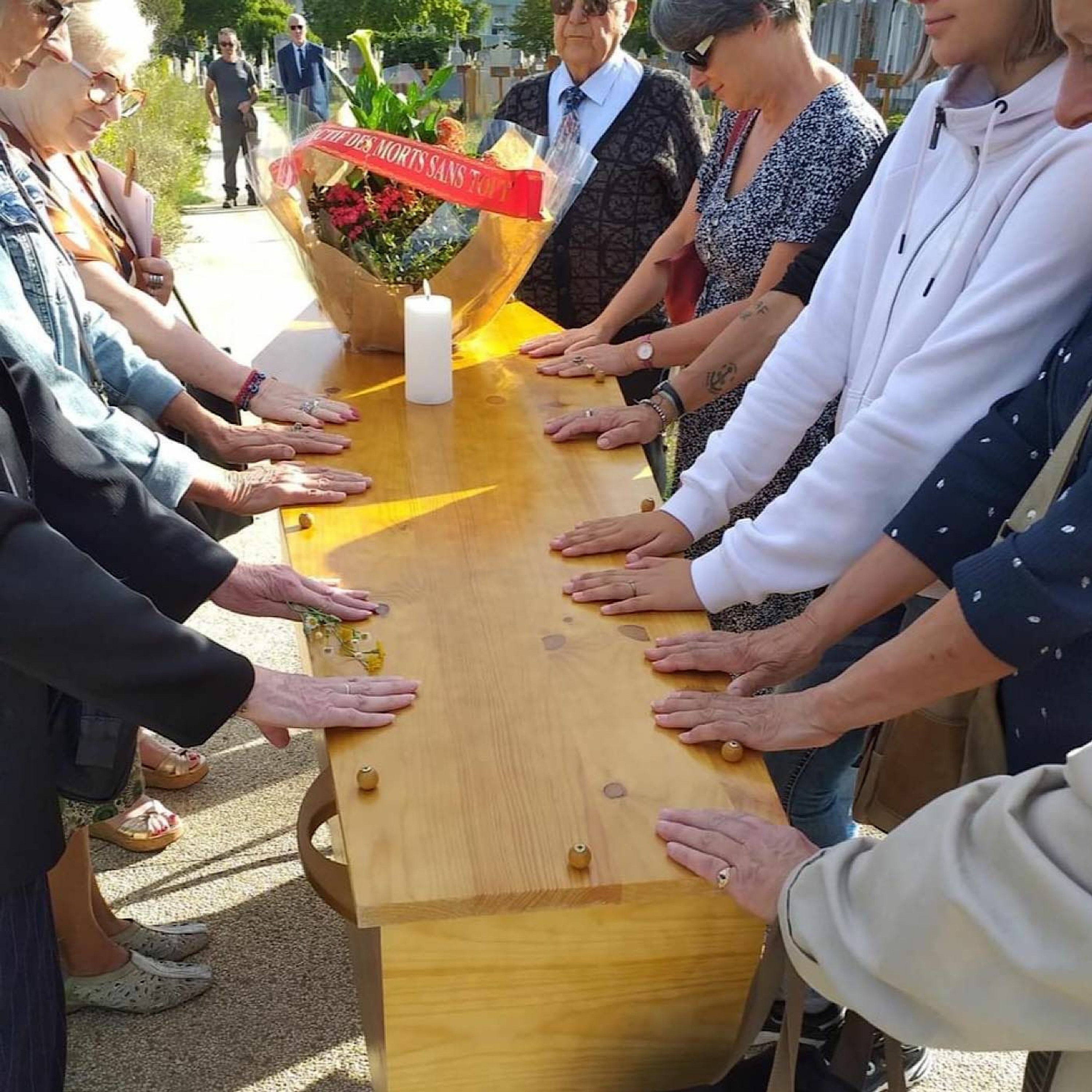 Le Collectif Morts Sans Toi(t) accompagne les oubliés de la vie