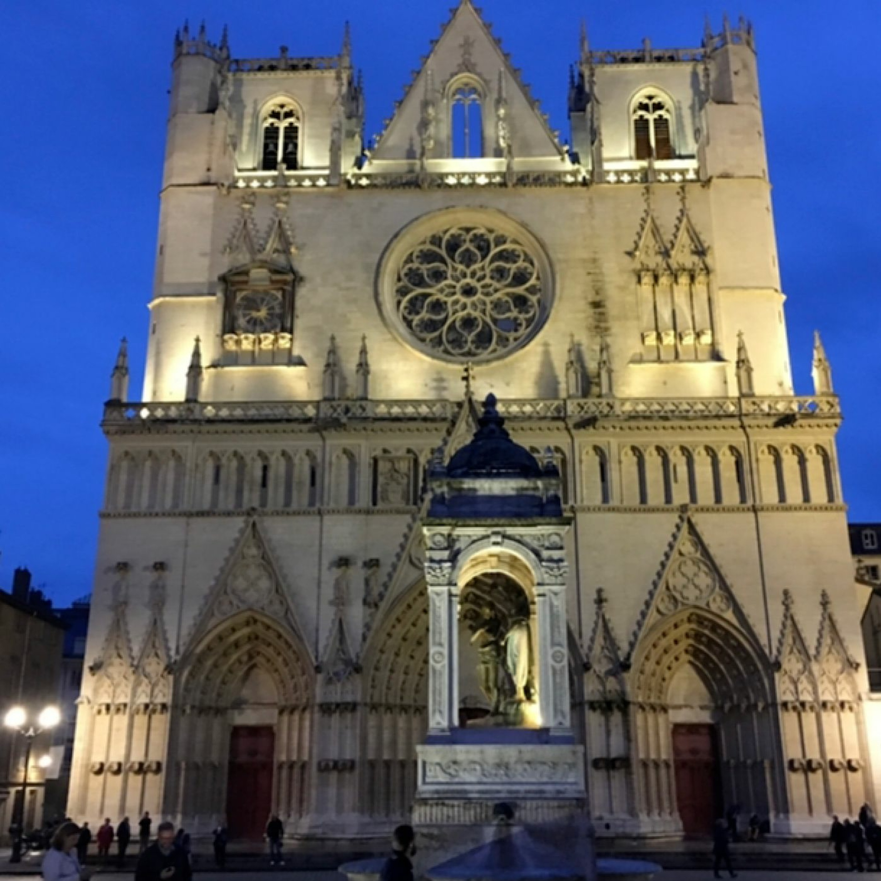 Plan Lumière : Lyon veut gagner en sobriété et qualité