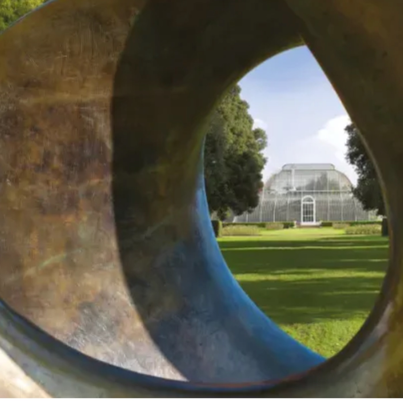 Henry Moore: Monumental Nature at Kew Gardens episode artwork