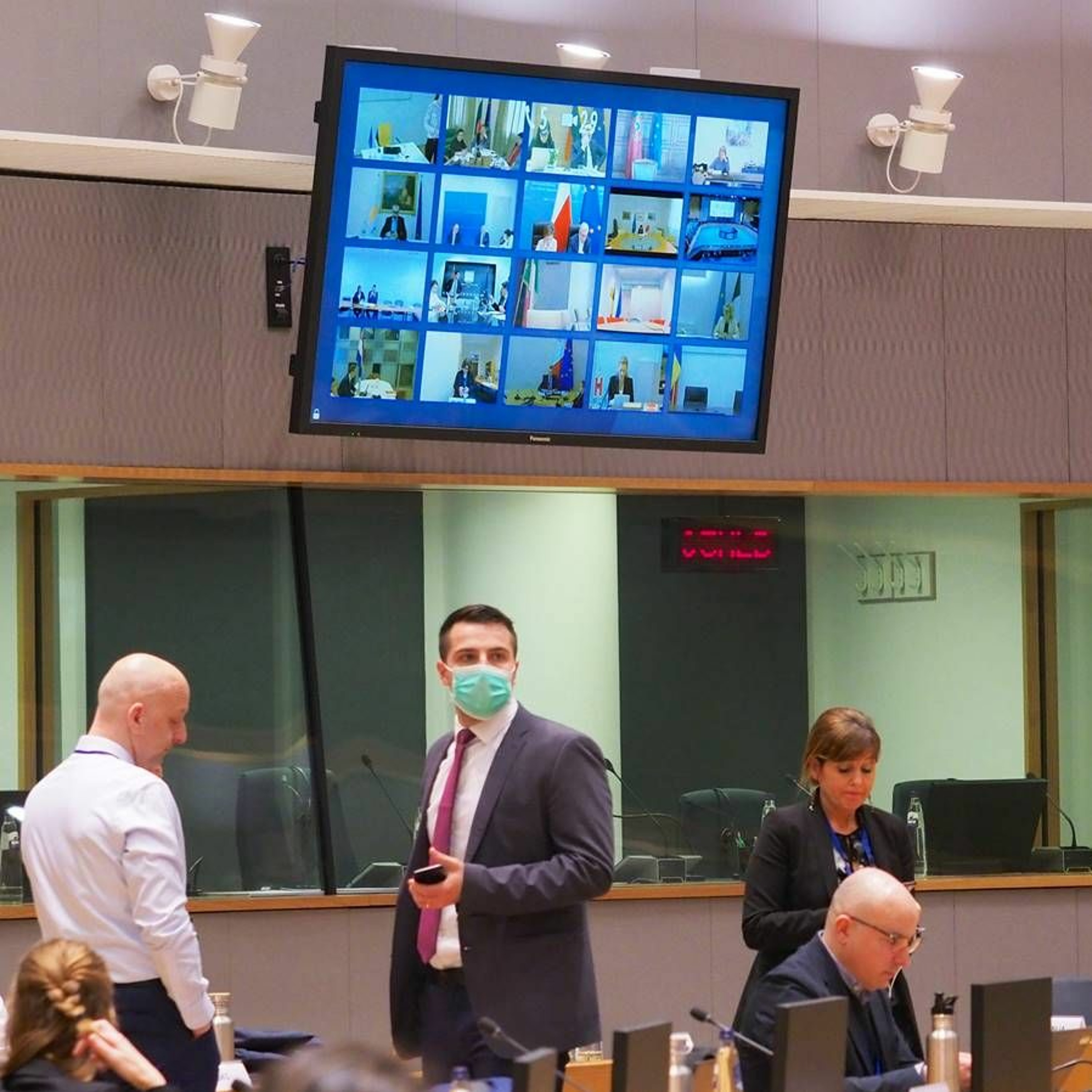 Mark Leonard\'s World in 30 Minutes