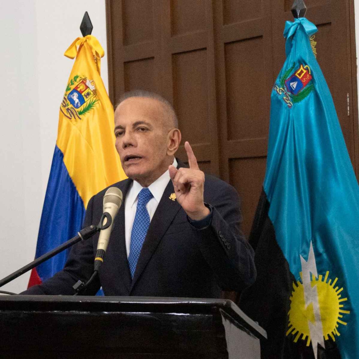 Frecuencia Noticias 719 – Manuel Rosales: “este no es el final sino un nuevo capítulo en mi lucha por el Zulia” episode artwork