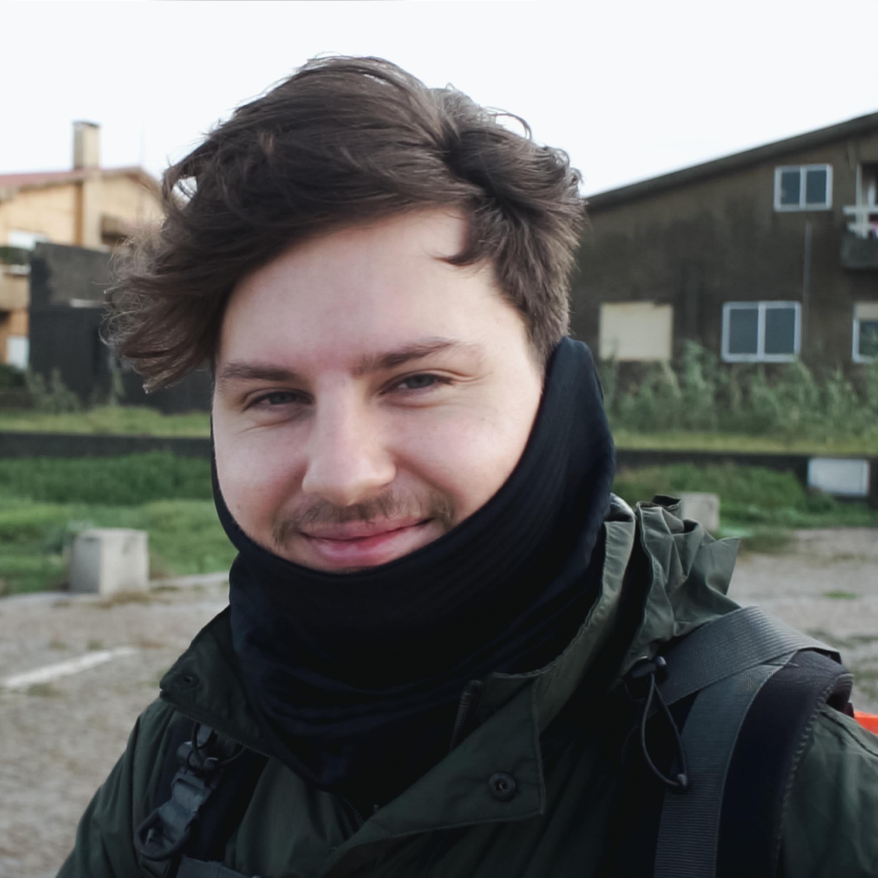 In conversation with Dennis Limani, an analog photographer/videographer based in Hamburg who balances this with a job in recruitment. episode artwork
