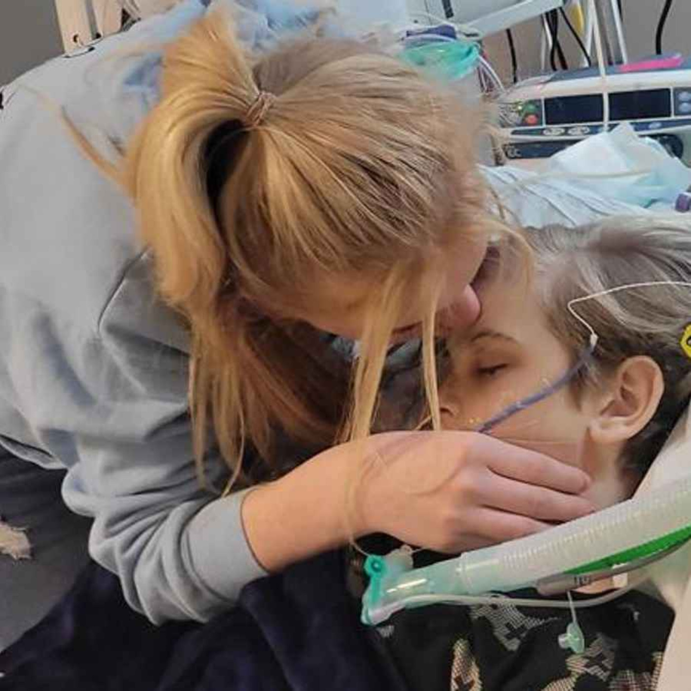 Kate Shemirani: Paramedics Or Paramilitary? Plus Archie Battersbee's Mom Warns Parents Of The Dangers Of Hospitals & The State