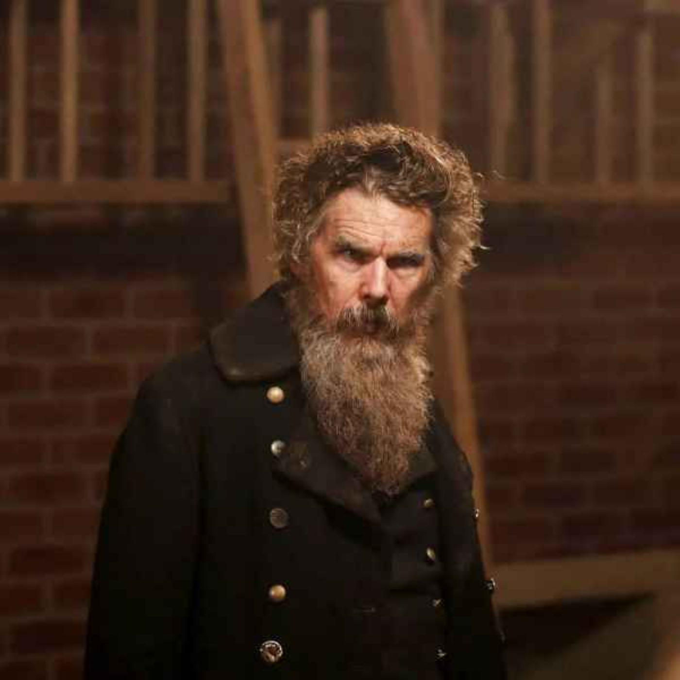 سریال پرندهٔ خدای مهربان (2020)؛ بخش دوم - ایثن هاک