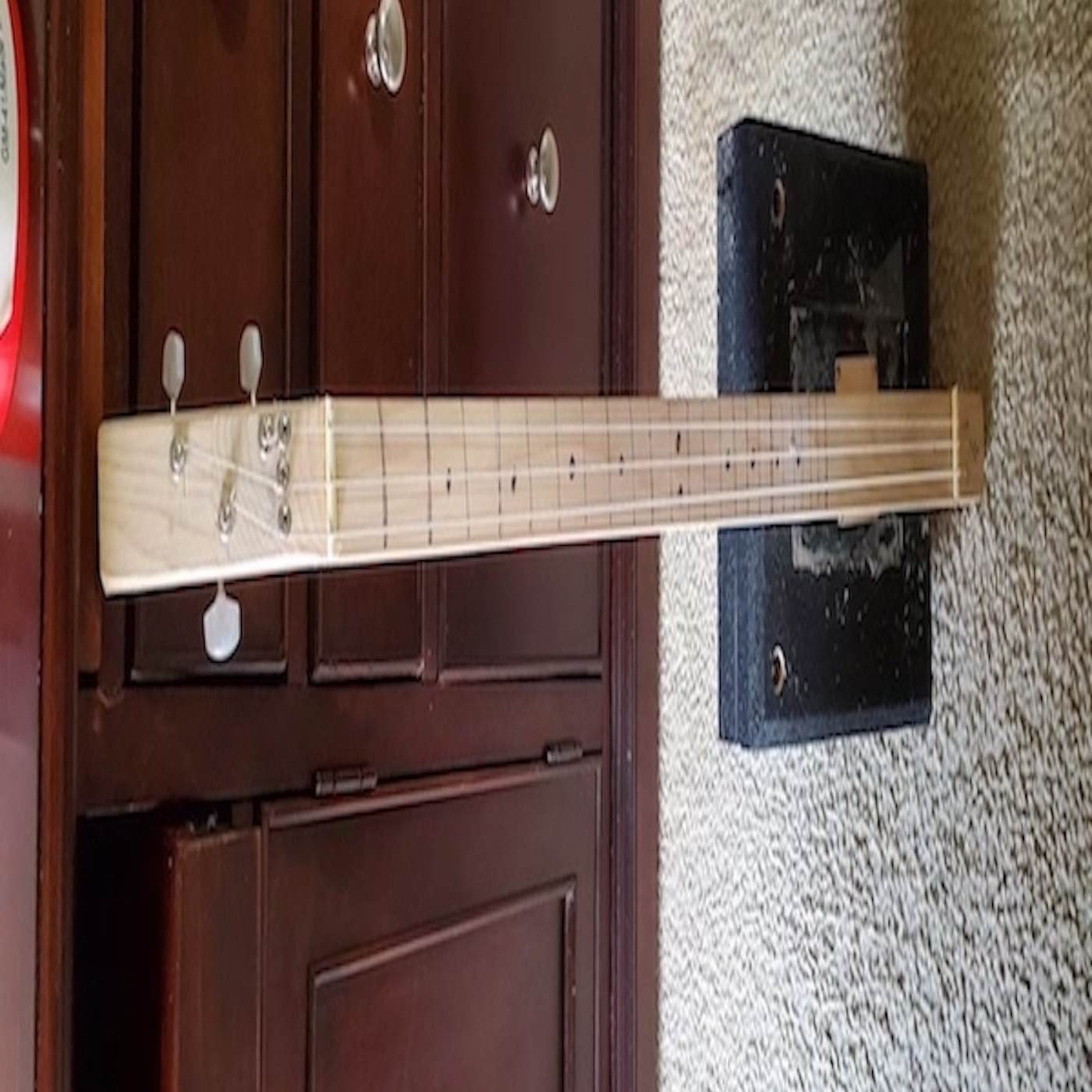 Jonathan\'s Musical instruments from found objects podcast
