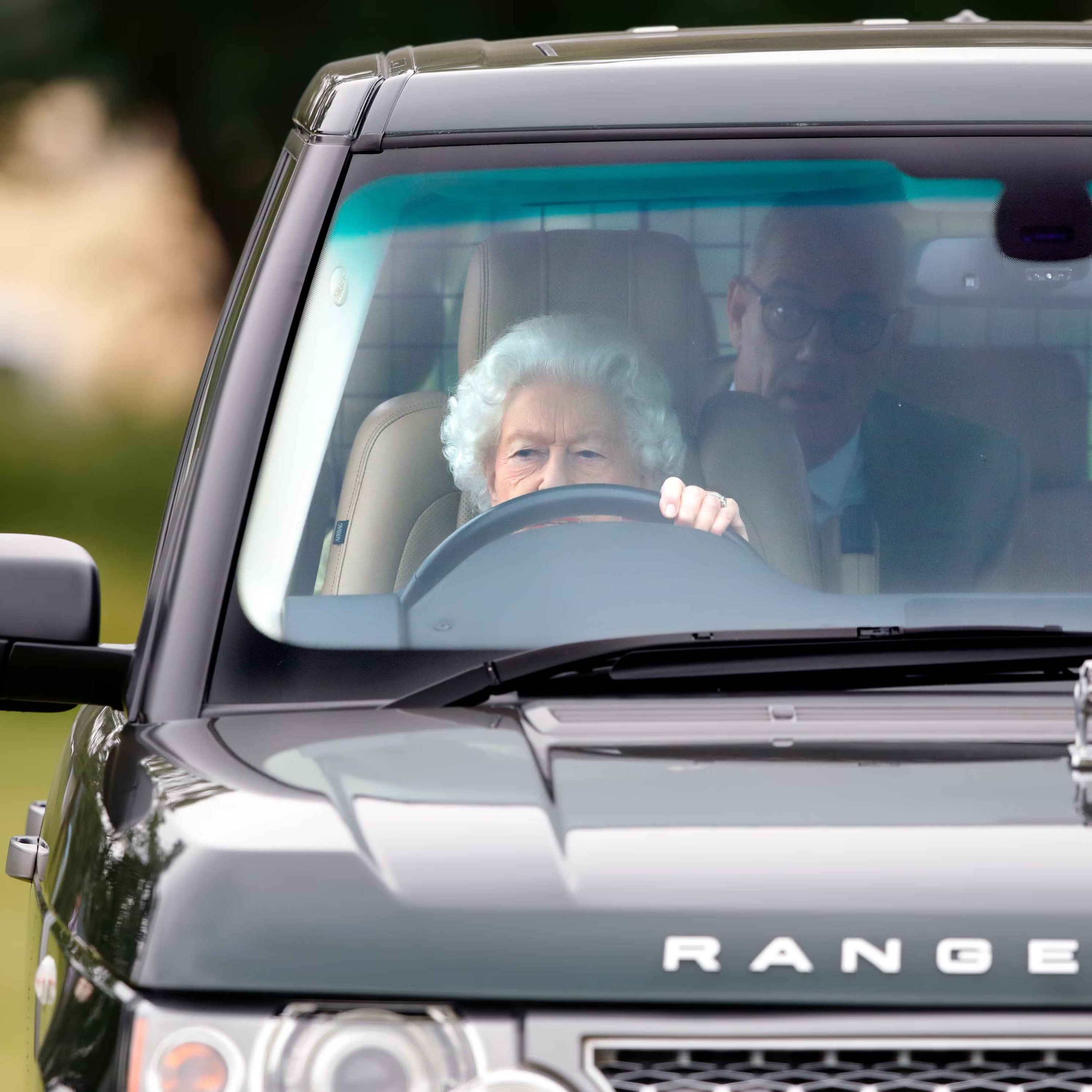 Mest verdt: Jeremy Clarkson eller Dronningens Range Rover? - Q7 som trekkvogn - 80s gull fra Funn-på-finn episode artwork