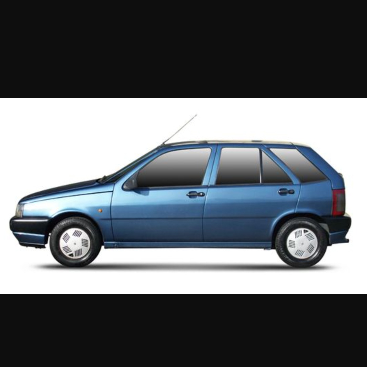 Leiebilbingo i Italia - Hvem ER kunden til en ny Tesla Model S? - verdens letteste bilen bak skiltet