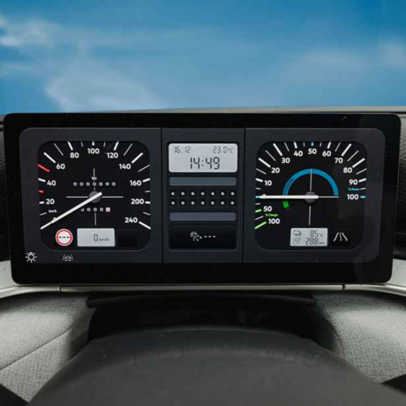 Bilåret 2025: Møter Tesla endelig konkurranse? - Hva kjøper vi nå? -  Hva skjer i 2026? - Bilen bak skiltet