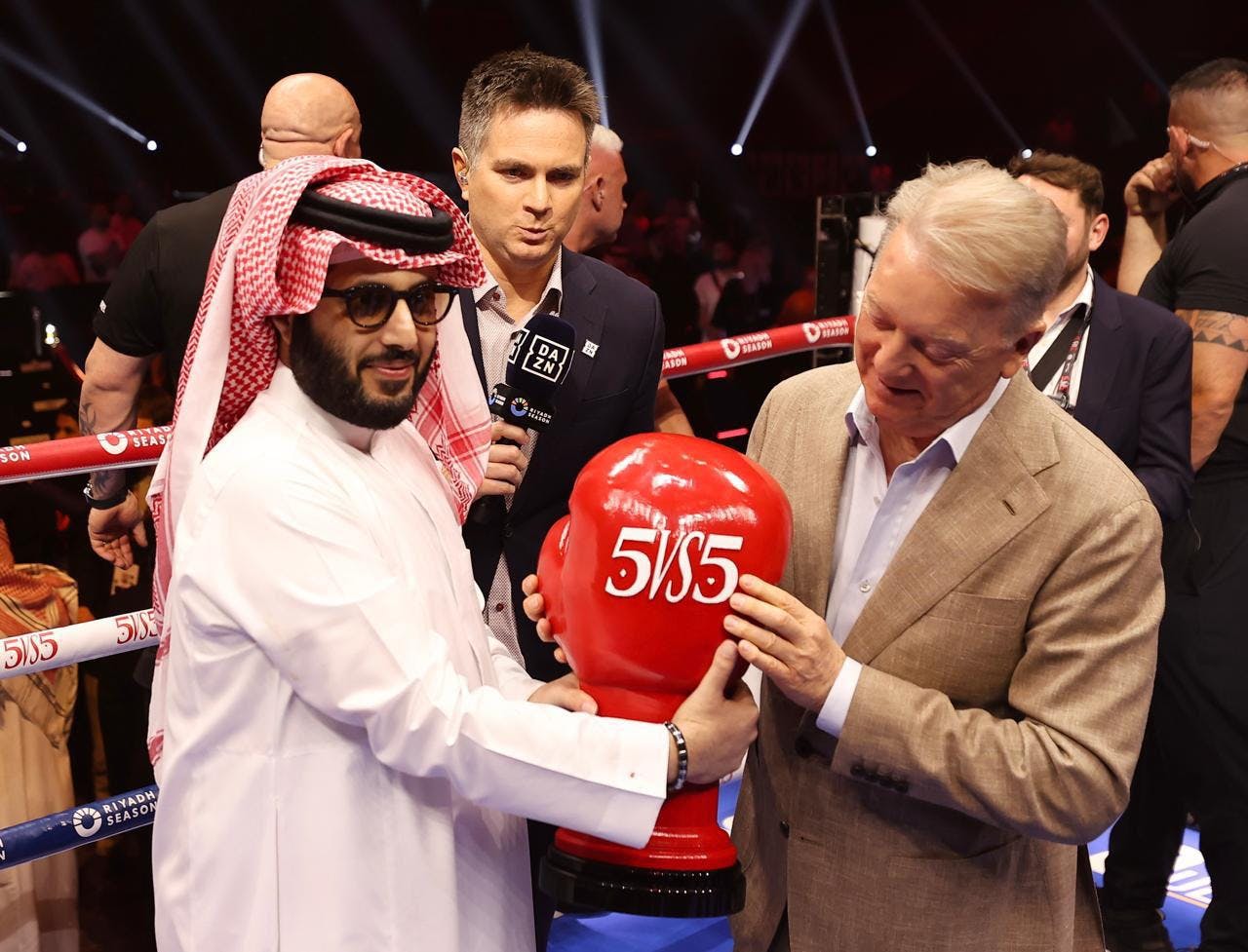 886. Frank Warren defeats Eddie Hearn. Queensberry vs Matchroom, 5 vs 5 REVIEW