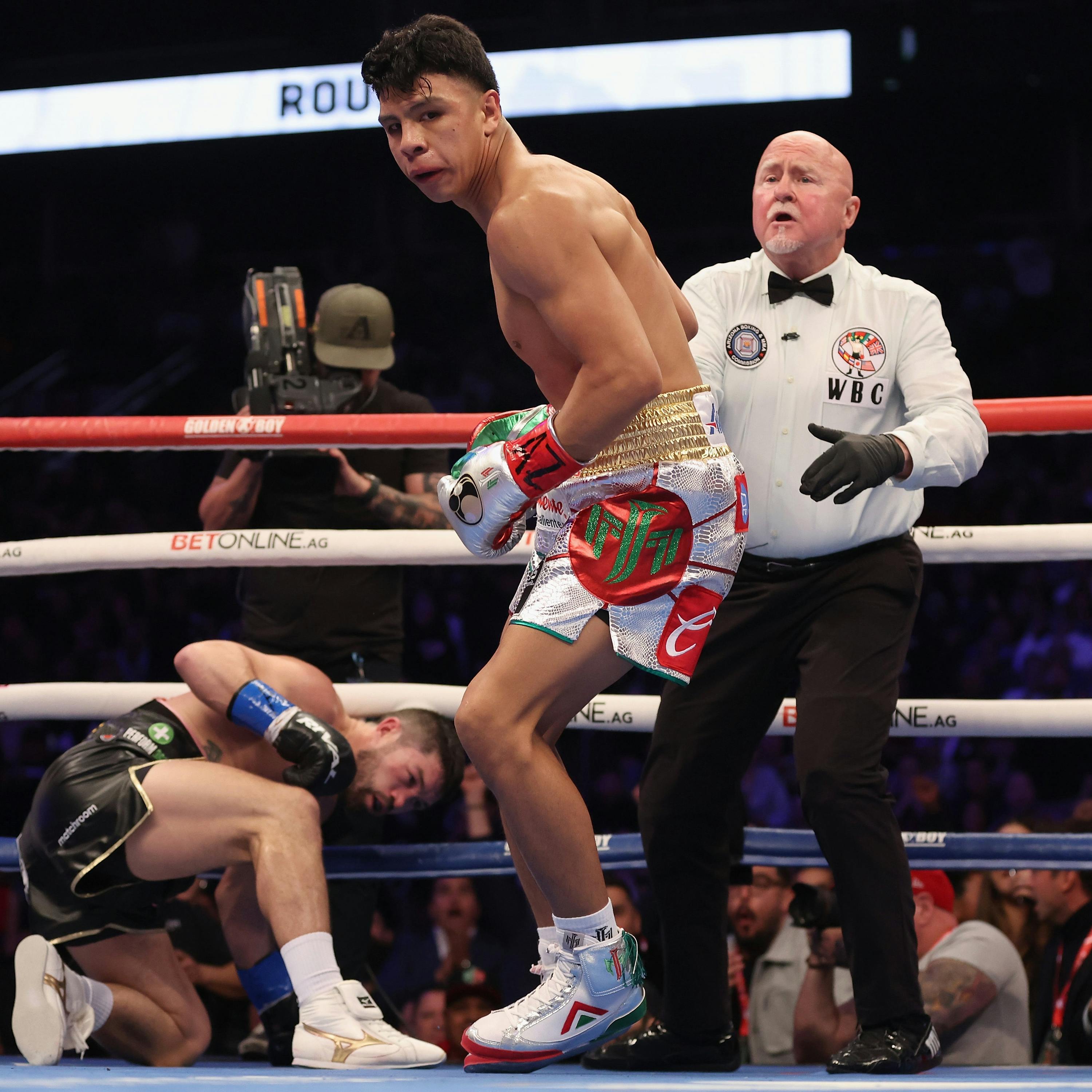 834: BOXING REVIEW: Jaime Munguia next for Canelo? Lewis Crocker missing weight fiasco. One more for Ryder!