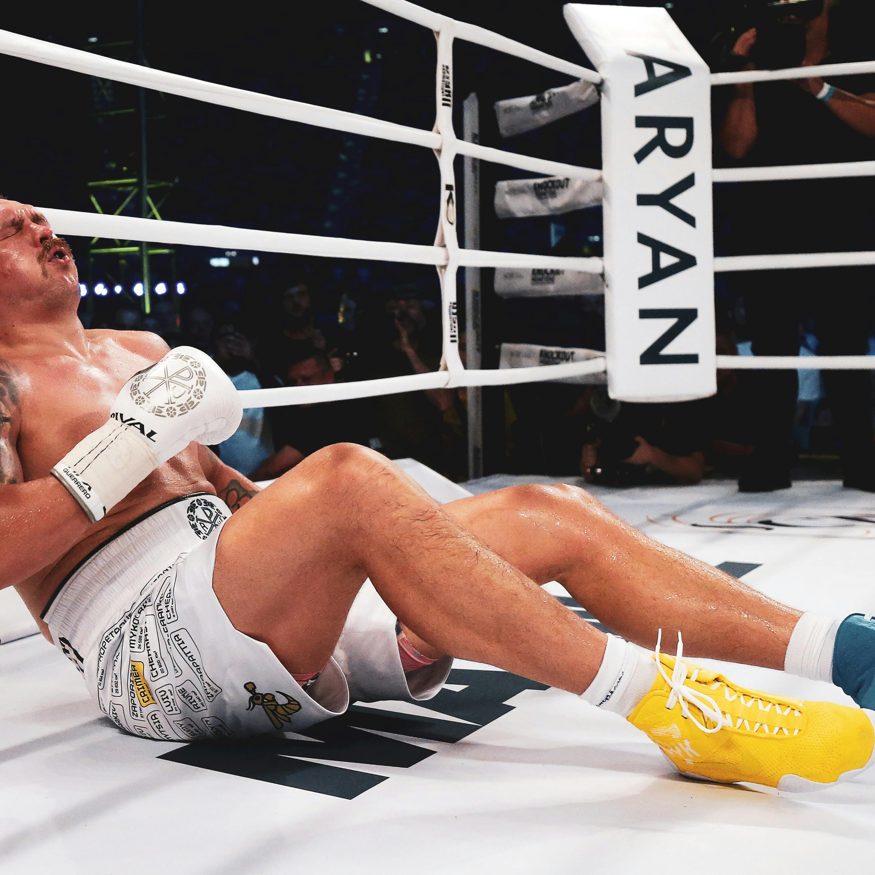 BOXING SPECIAL: WEEDY BELLY?