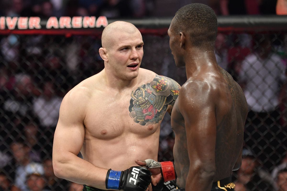 744: MMA PREVIEW: STUCK IN THE MIDDLE