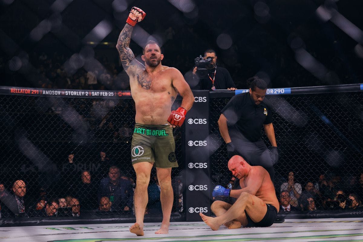 660: WEEKEND REVIEW: FED TO THE LIONS