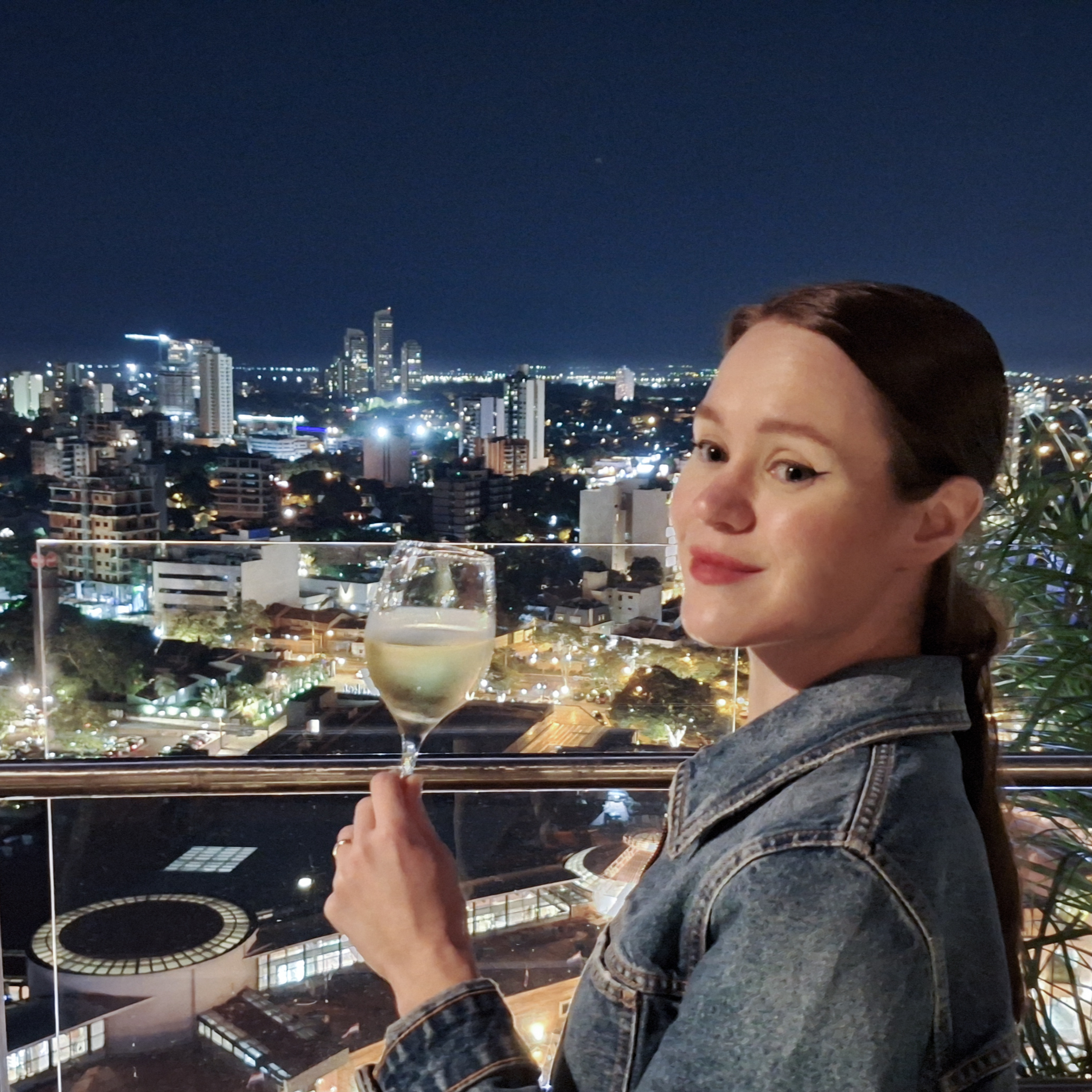 WineSine by Darina Serova