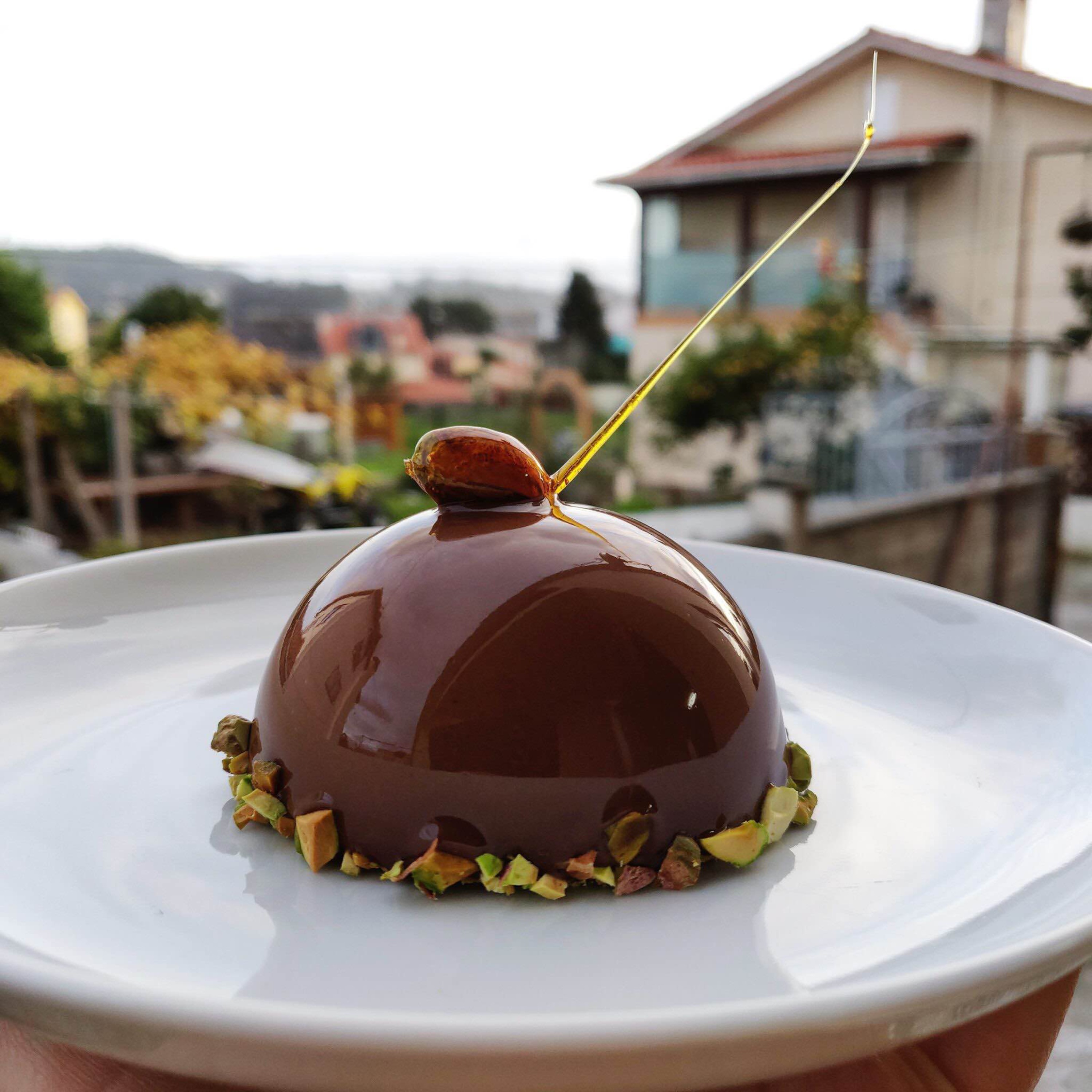 Semifrío de chocolate y praliné de pistacho. episode artwork