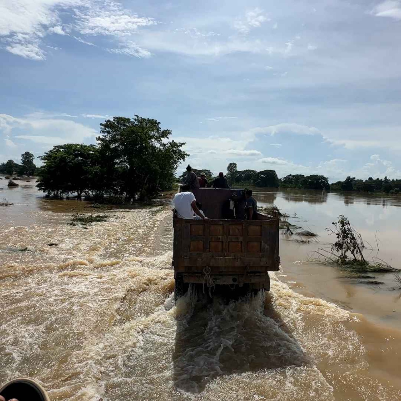 နေ့စဉ်တိုက်ရိုက်ထုတ်လွှင့်ချက် (၂ဝ၂၄ အောက်တိုဘာ ၂ ရက် မနက်ပိုင်း) episode artwork